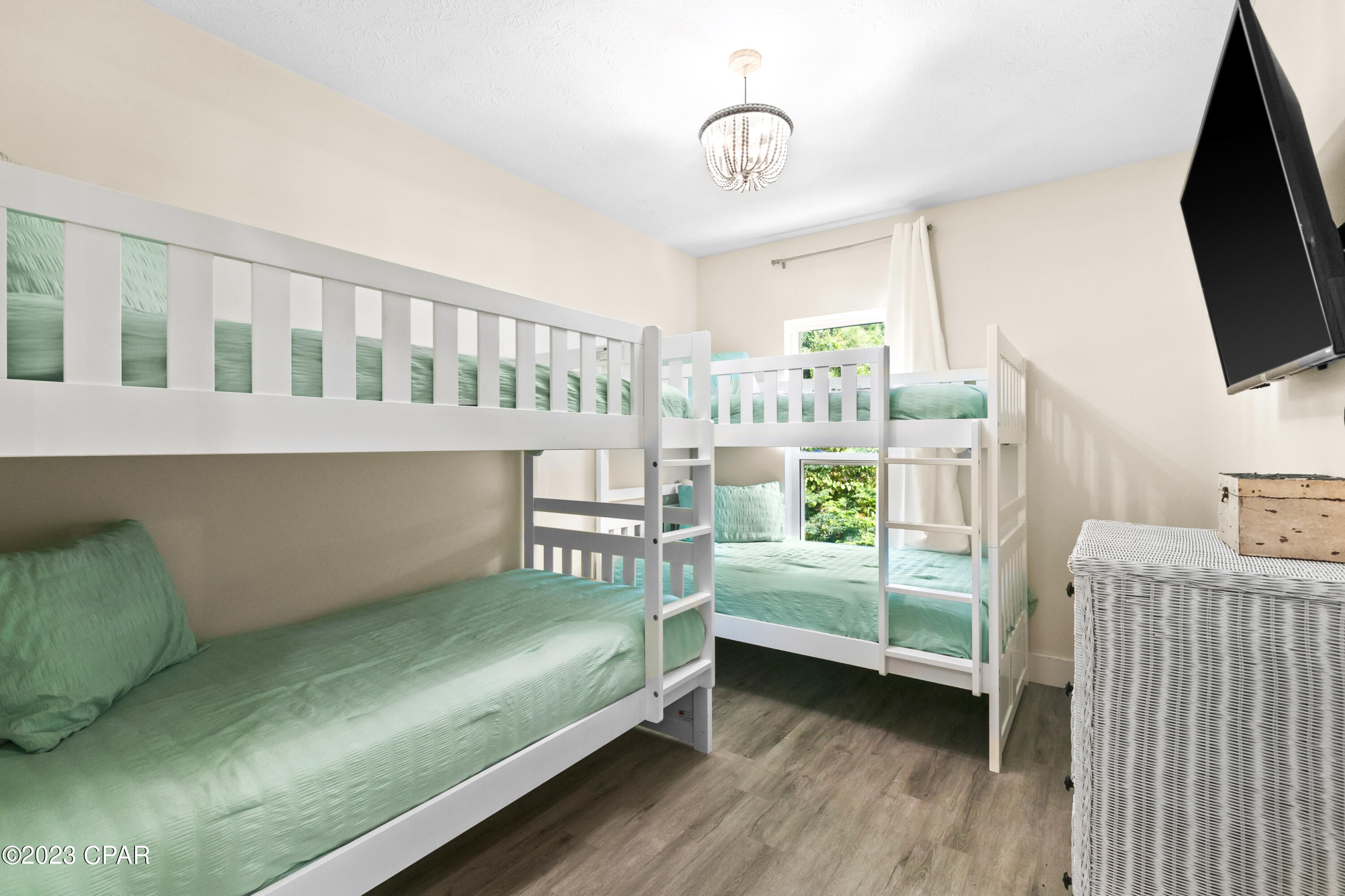 Long Beach 3rd - Residential