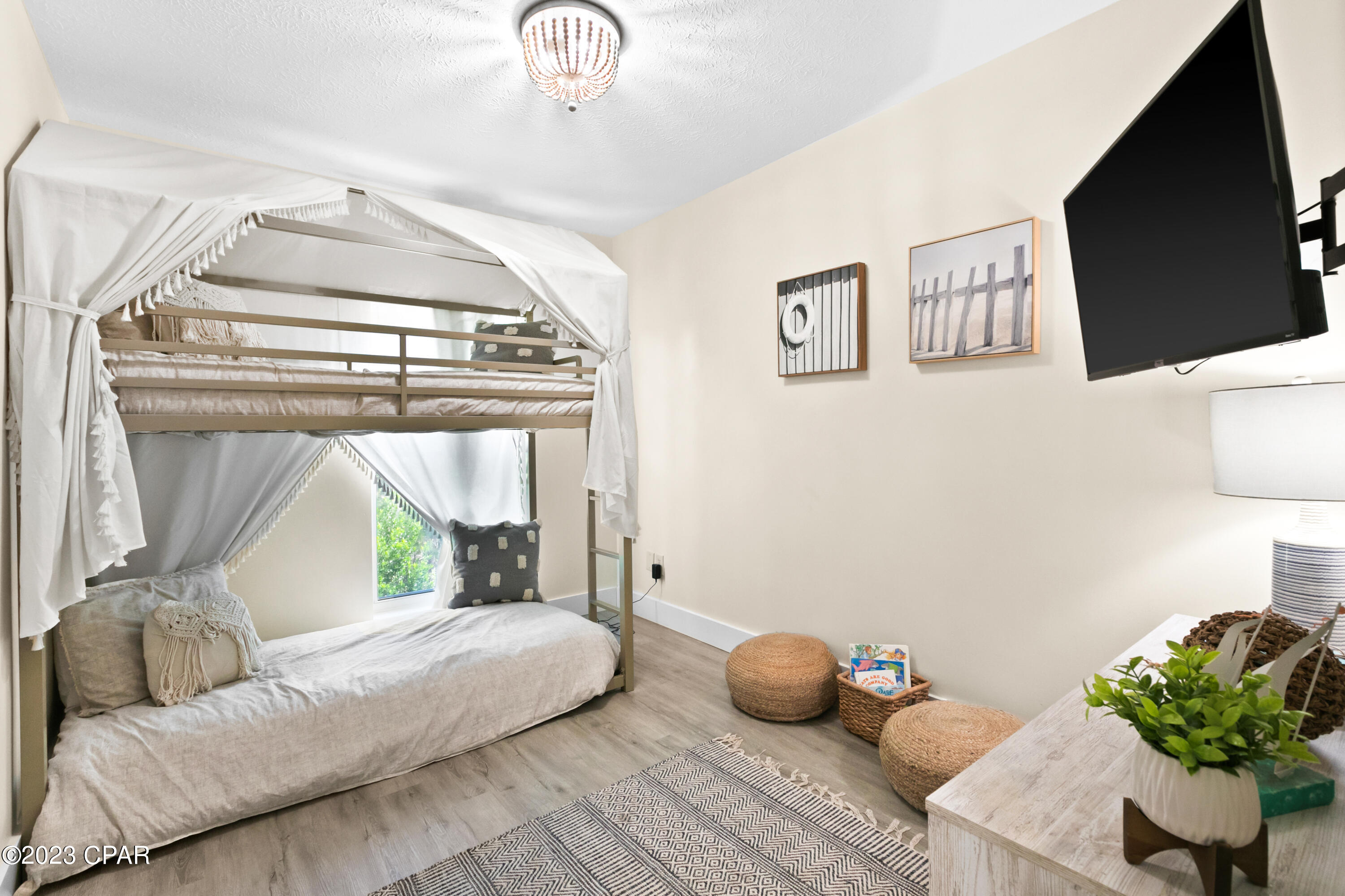 Long Beach 3rd - Residential