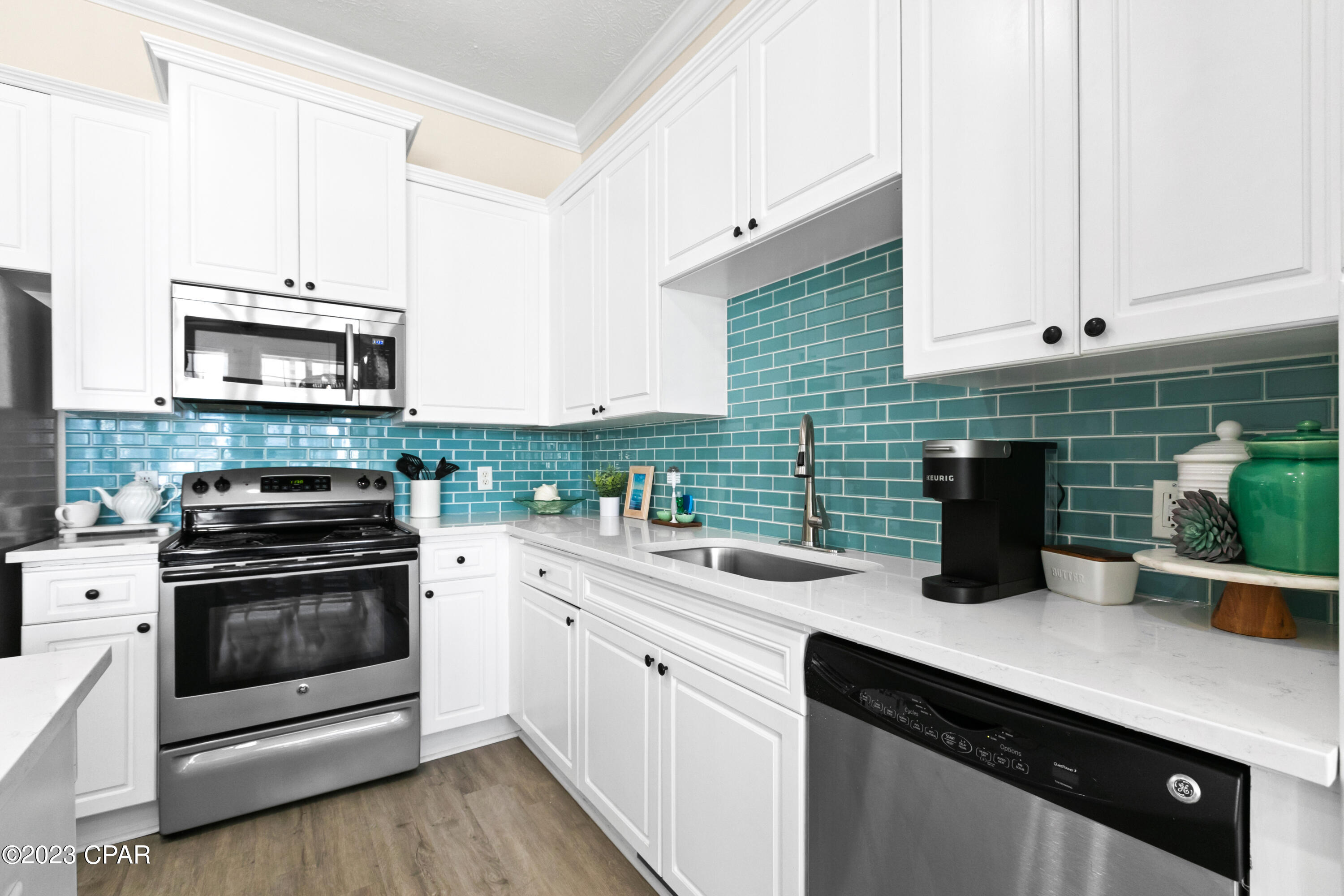 Long Beach 3rd - Residential