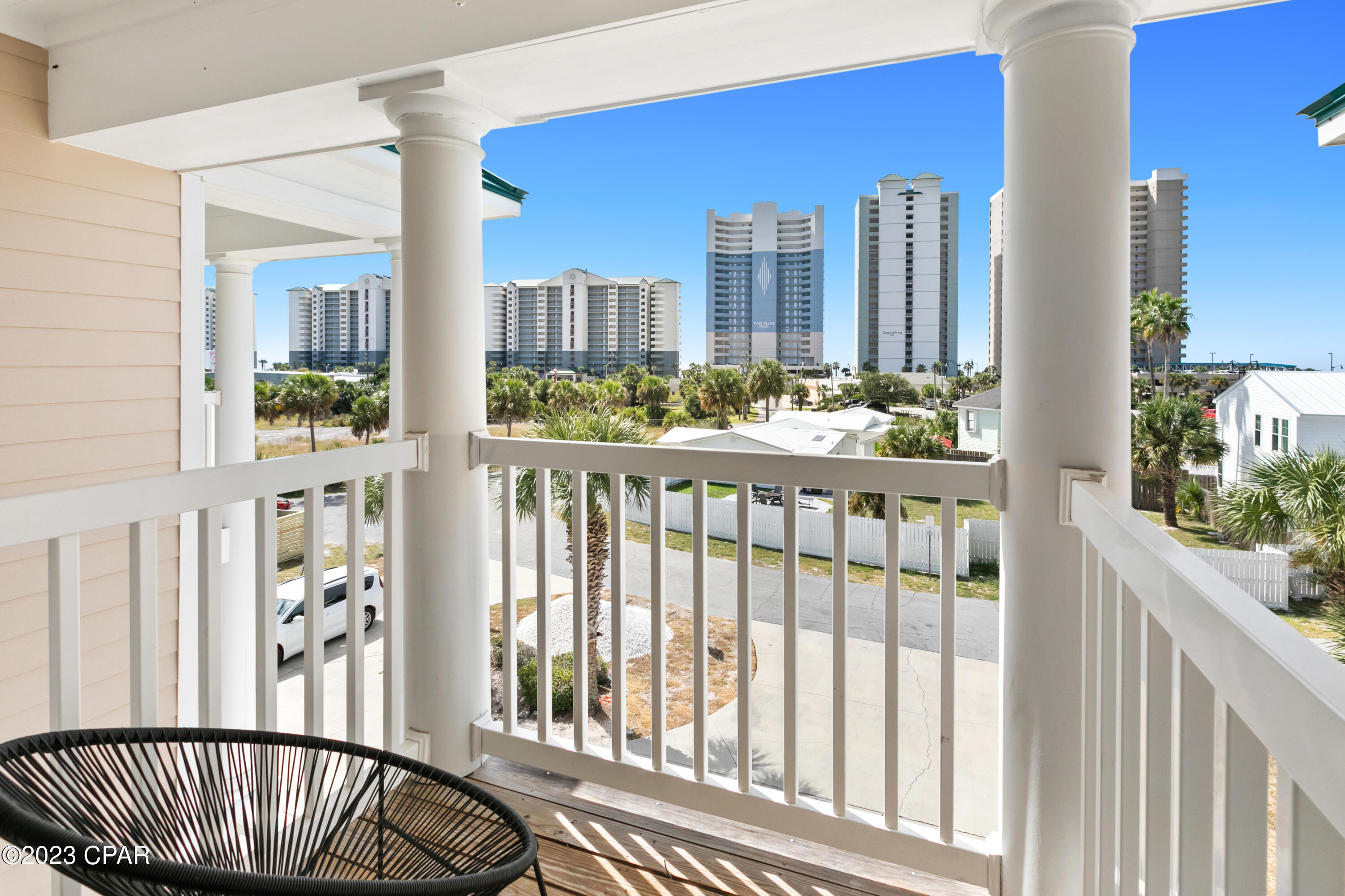 Long Beach 3rd - Residential