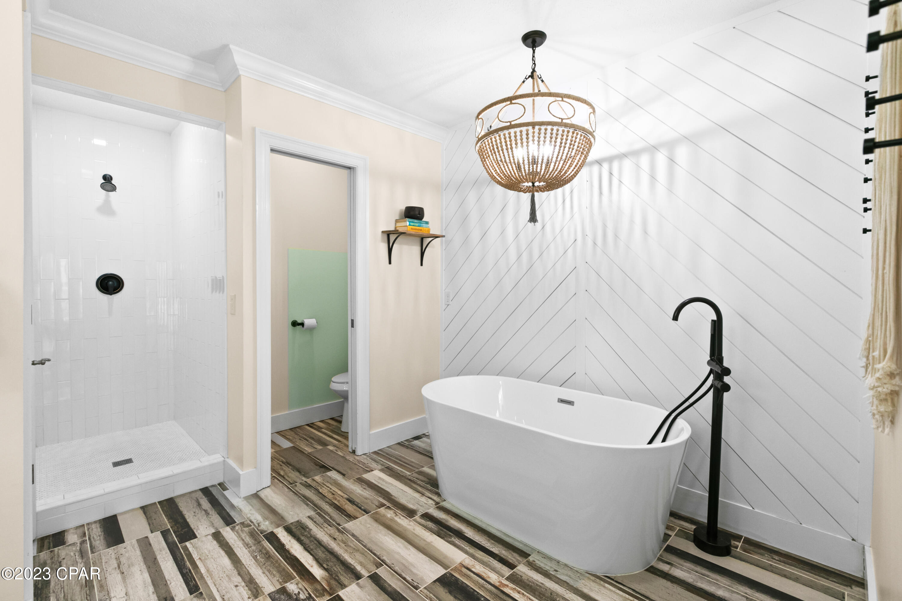 Long Beach 3rd - Residential