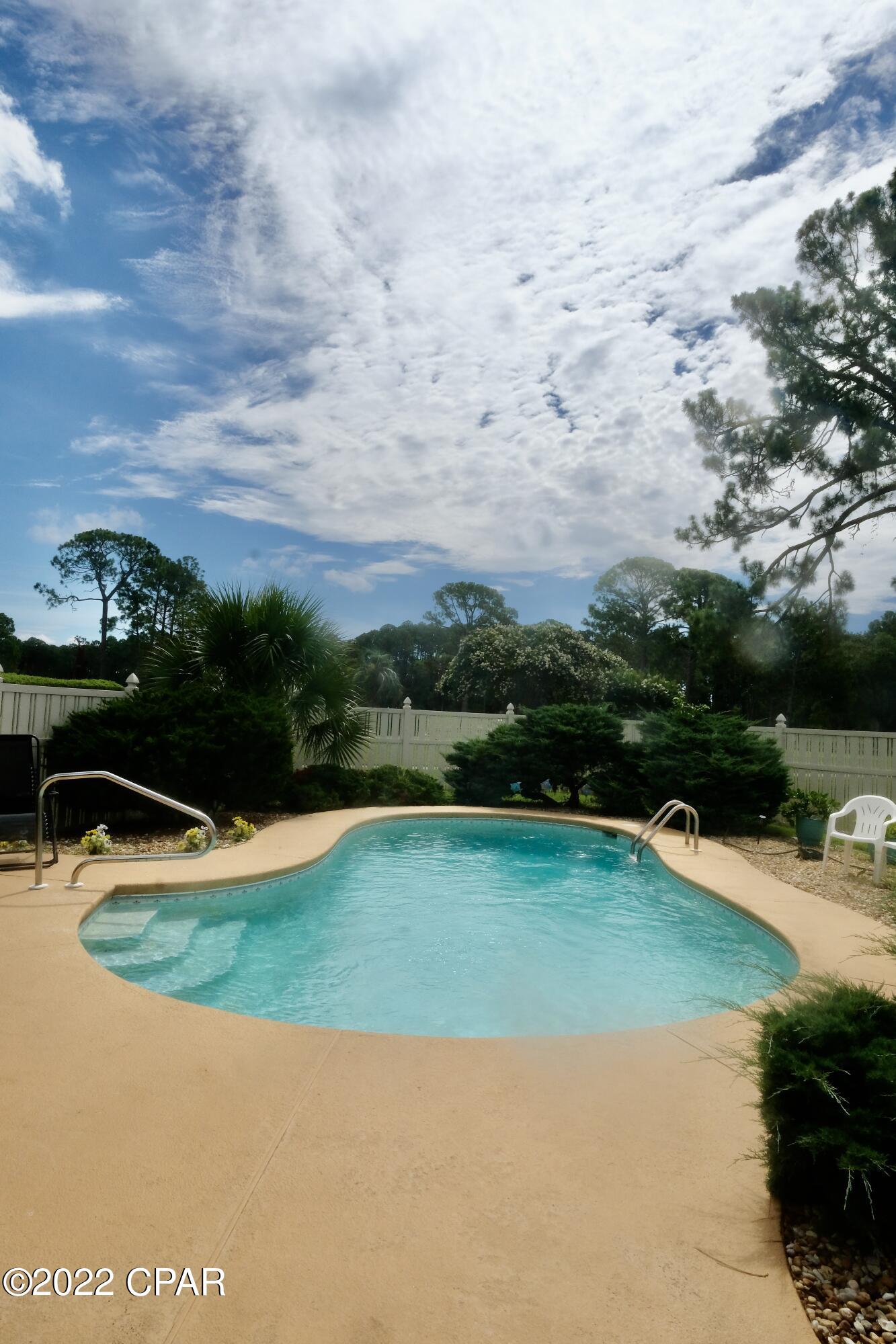 Colony Club - Residential