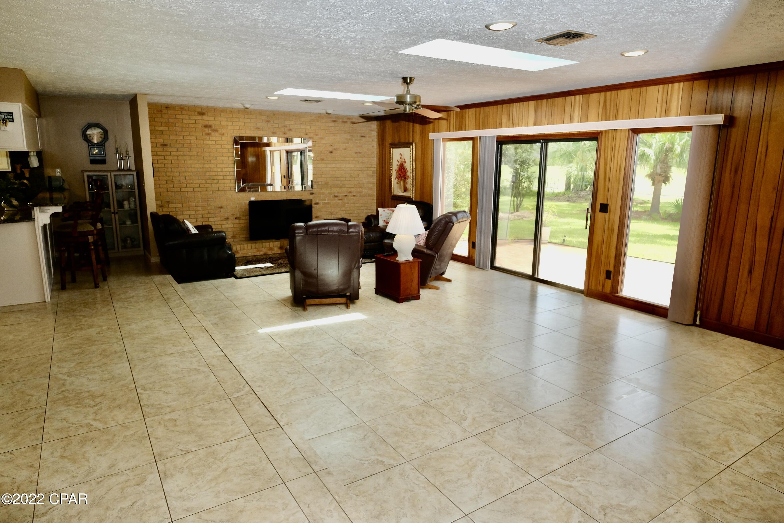 Colony Club - Residential