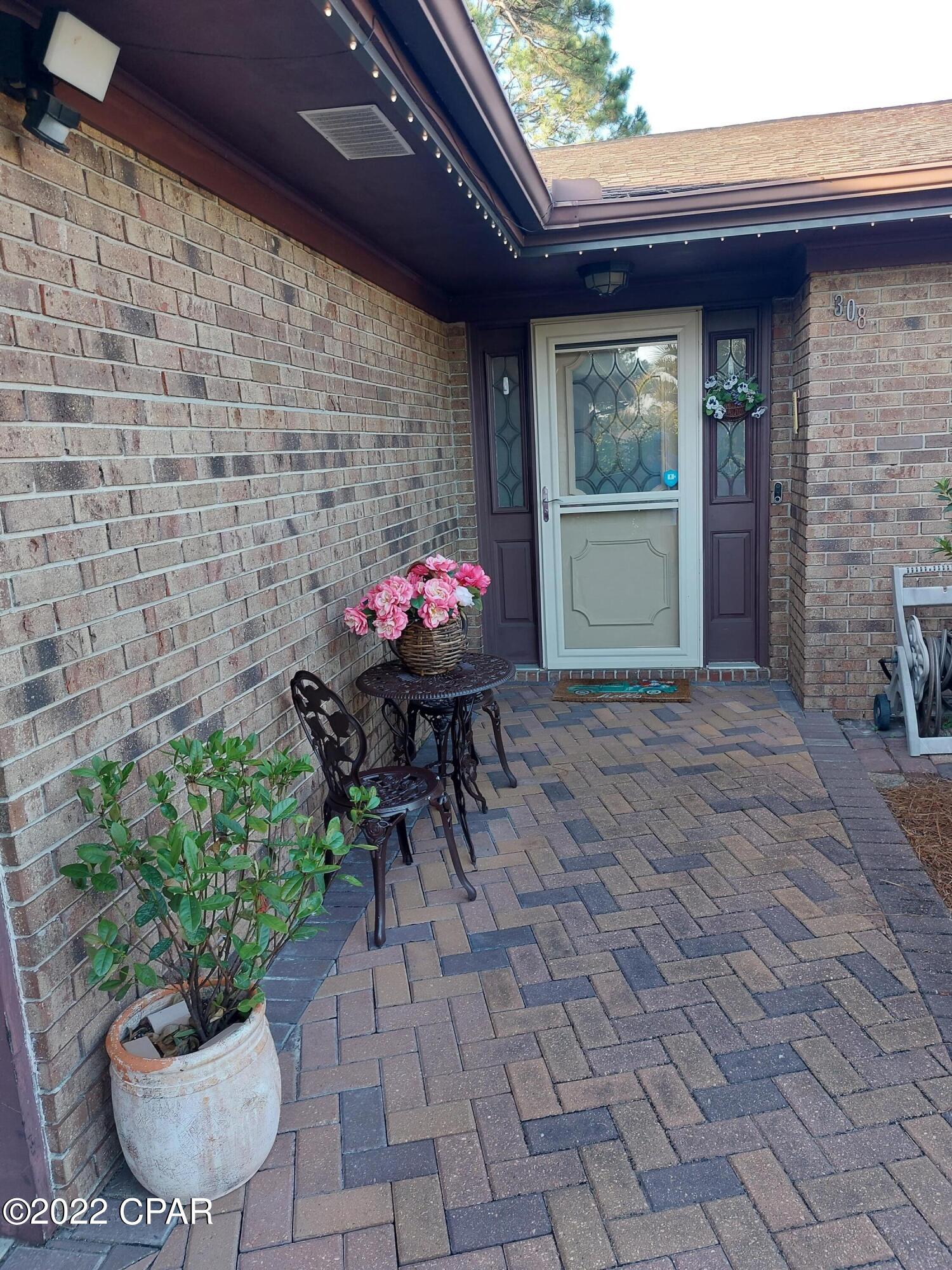 Colony Club - Residential