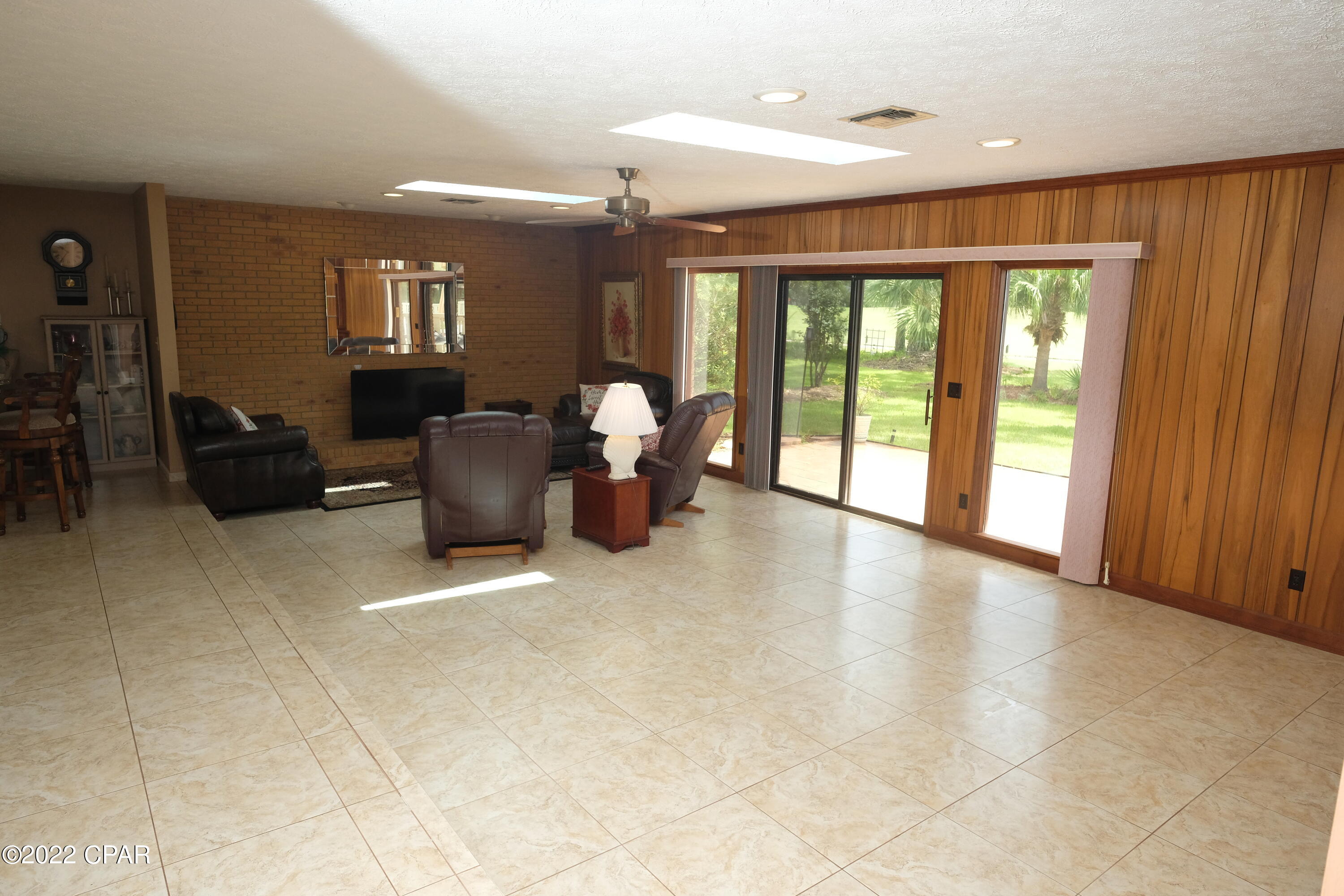 Colony Club - Residential