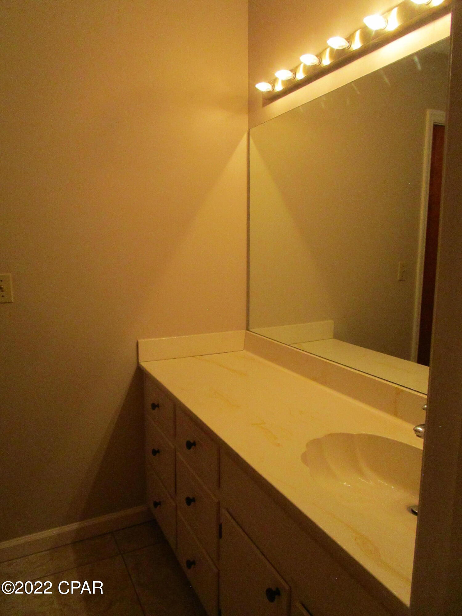 Colony Club - Residential