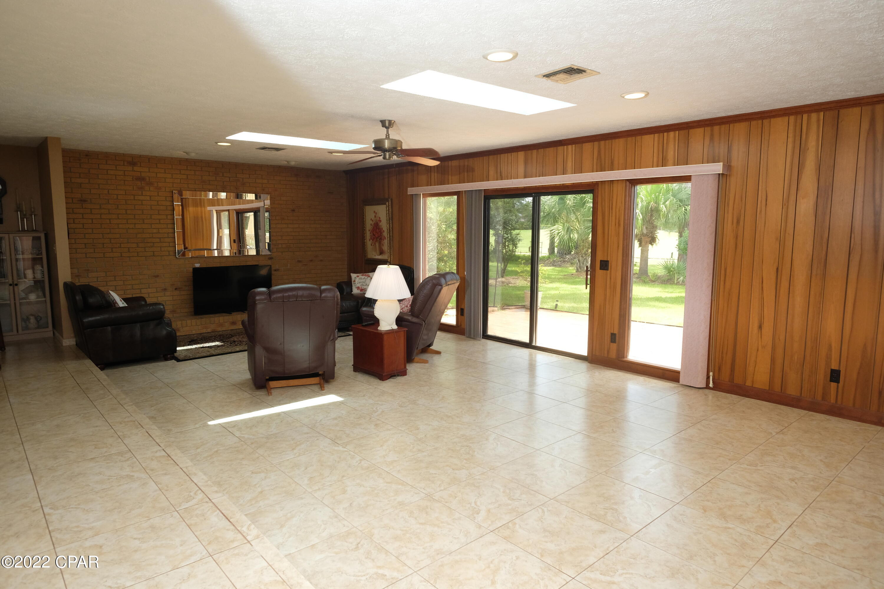 Colony Club - Residential