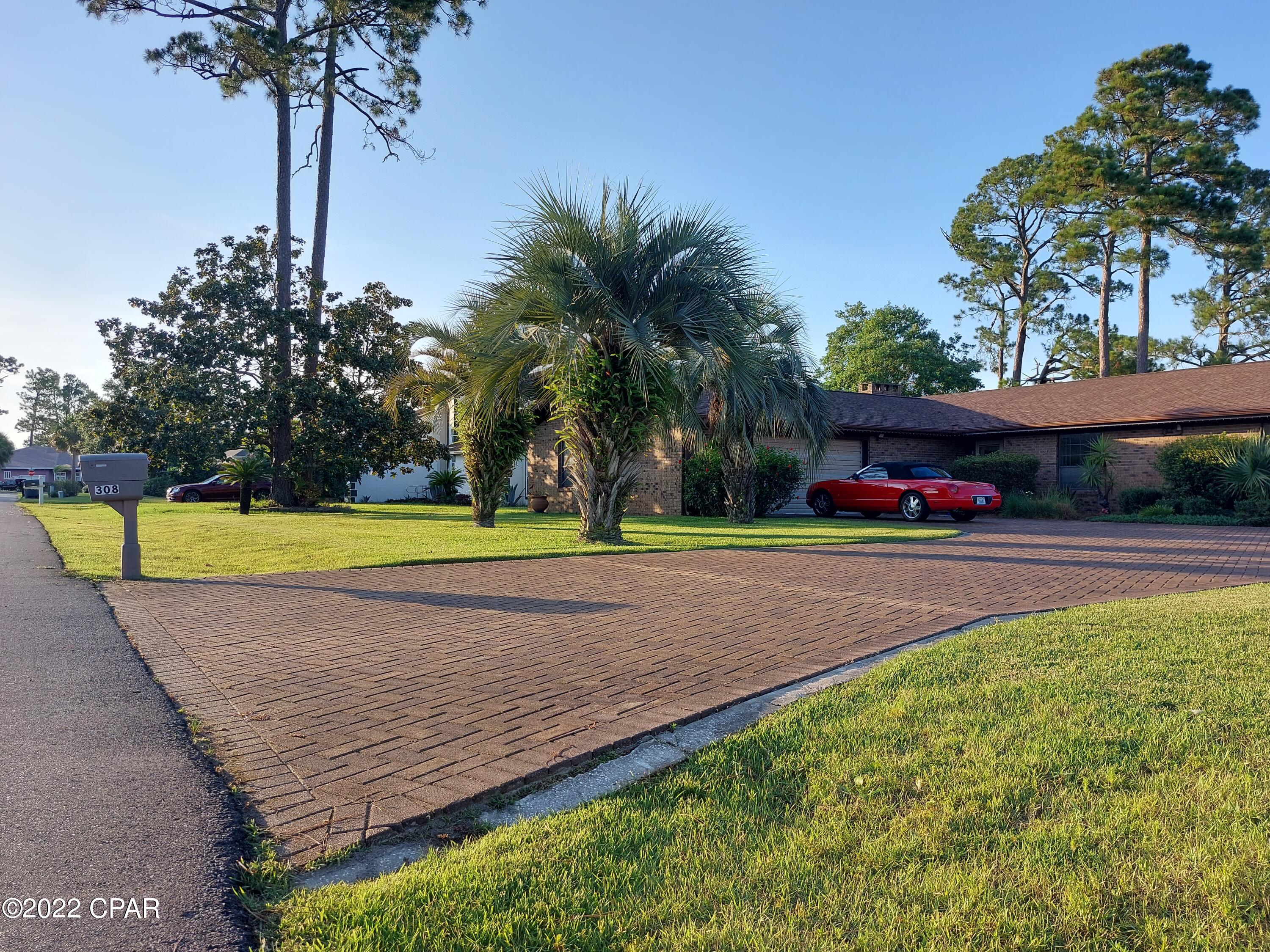 Colony Club - Residential