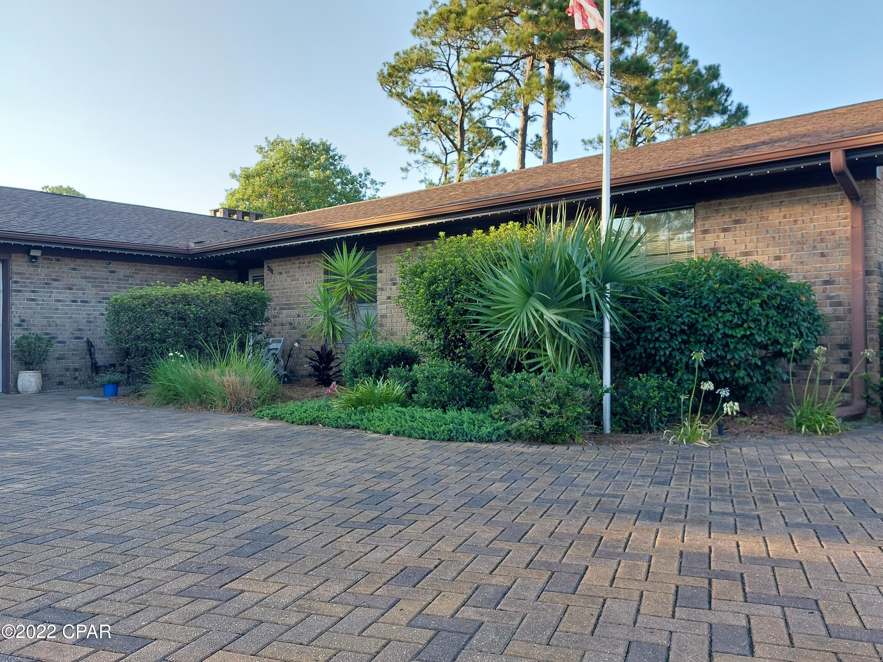 Colony Club - Residential