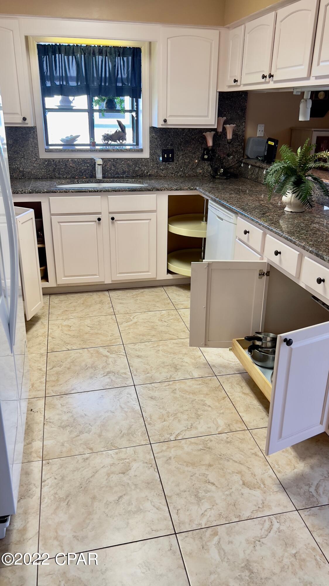 Colony Club - Residential