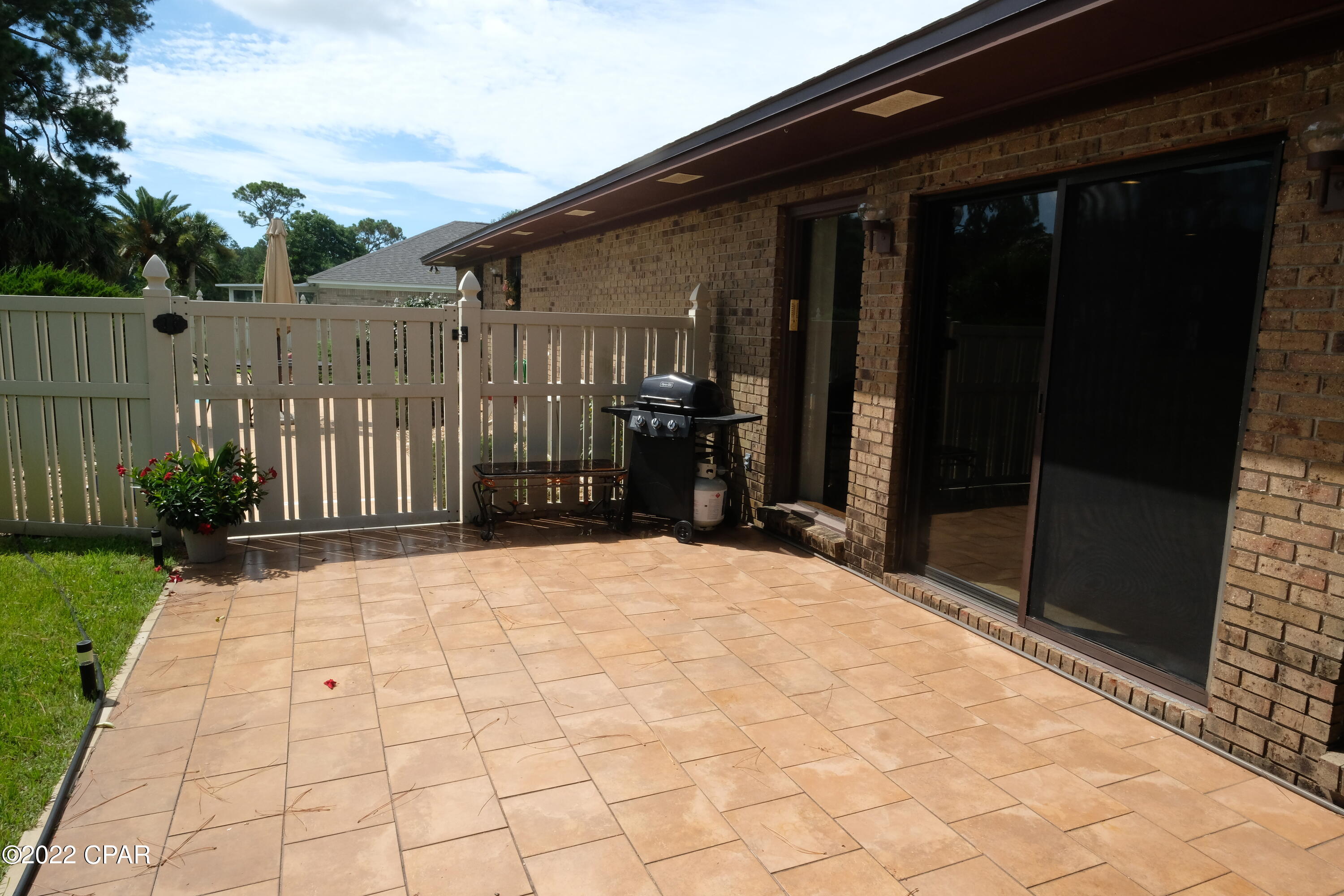 Colony Club - Residential