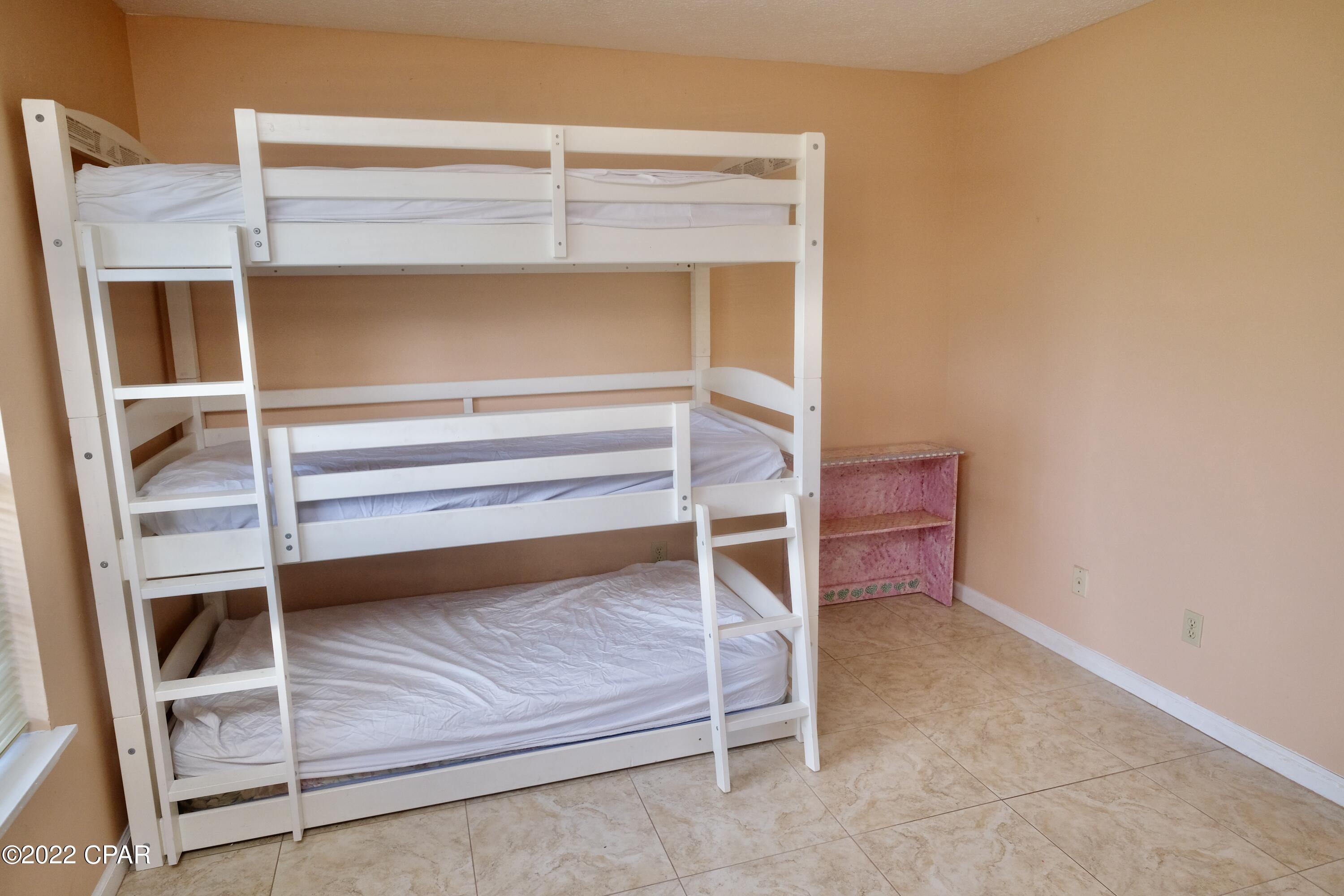 Colony Club - Residential