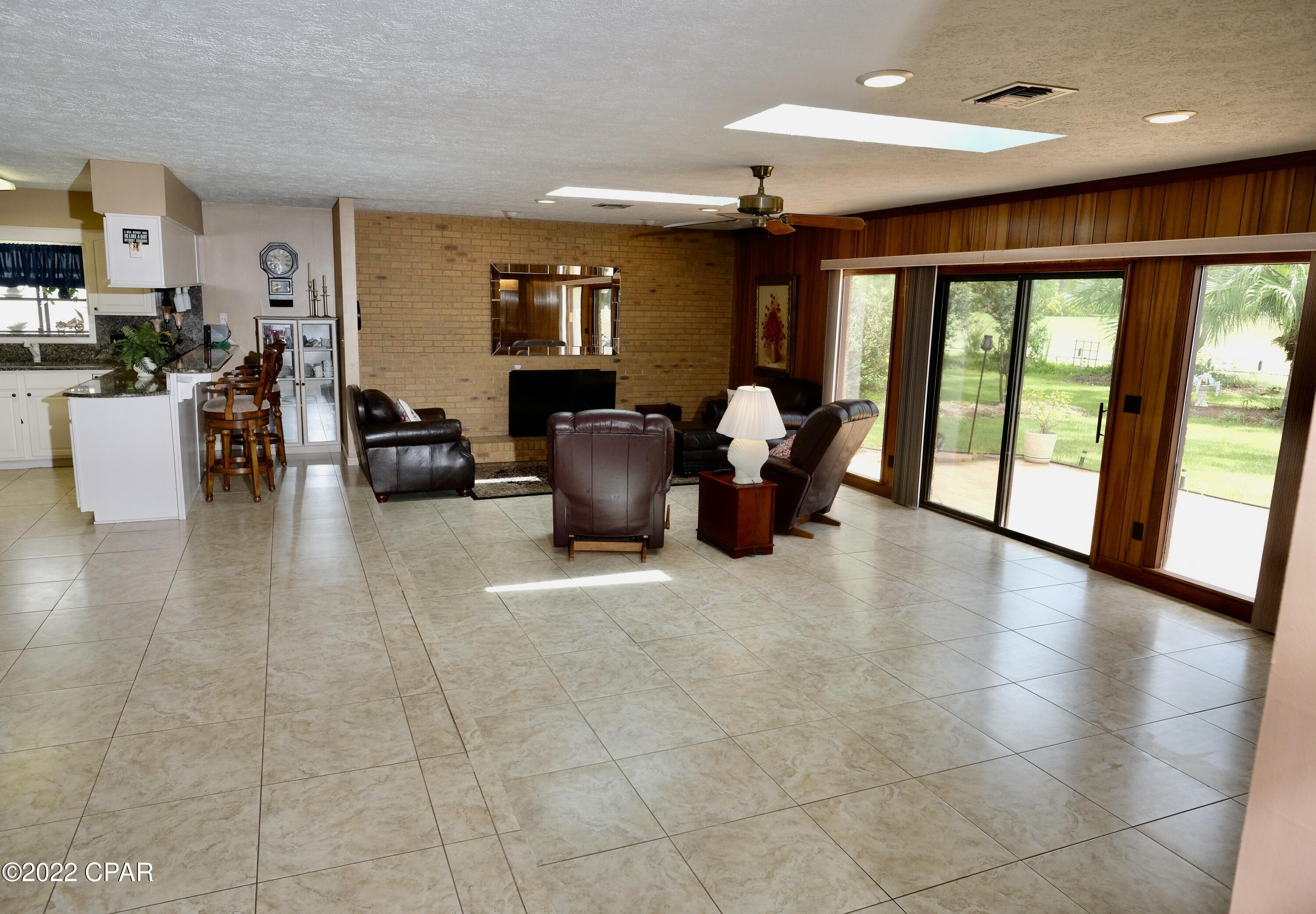 Colony Club - Residential