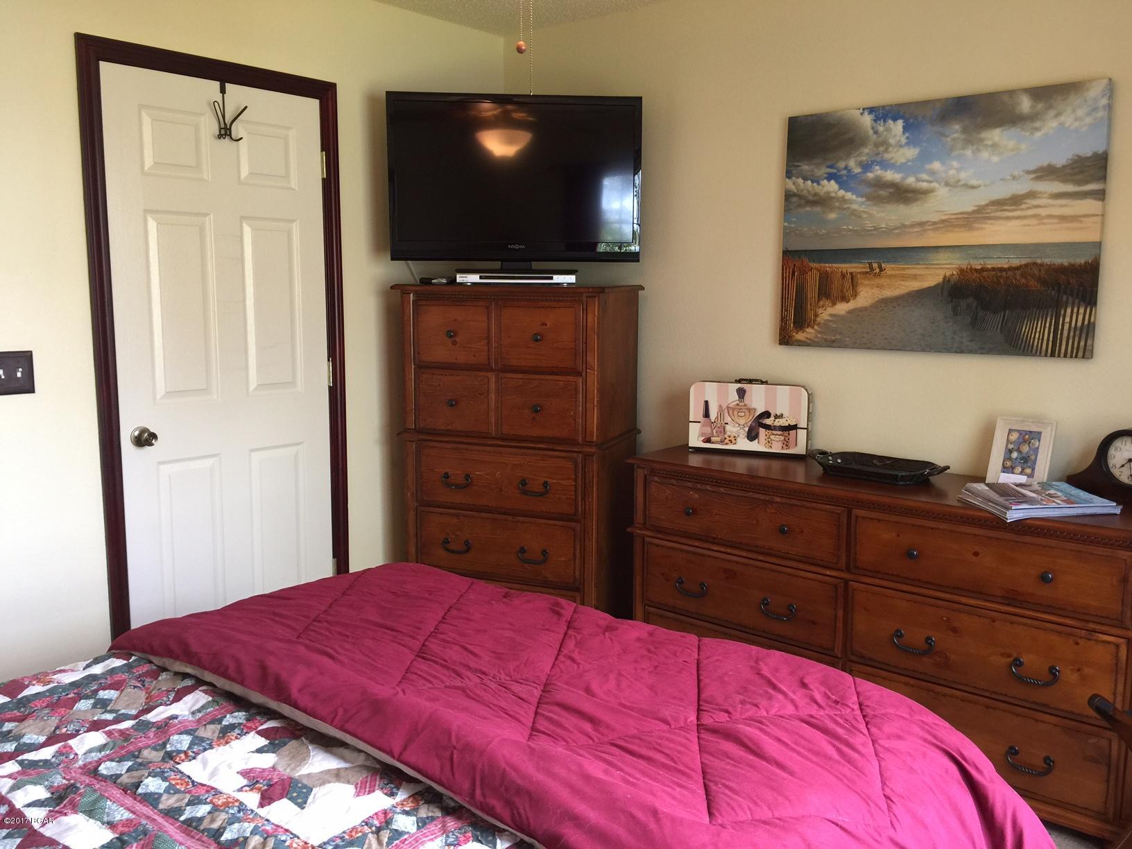 Leisure Lakes - Residential