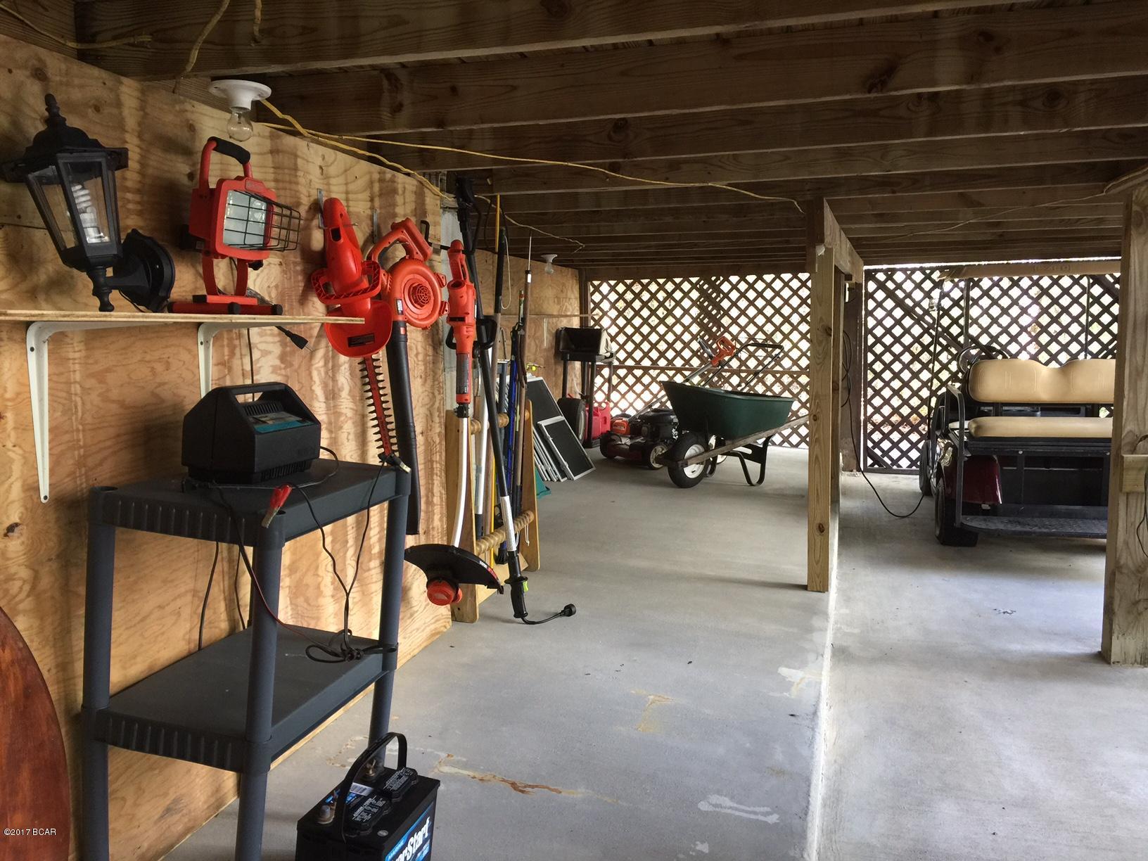 Leisure Lakes - Residential