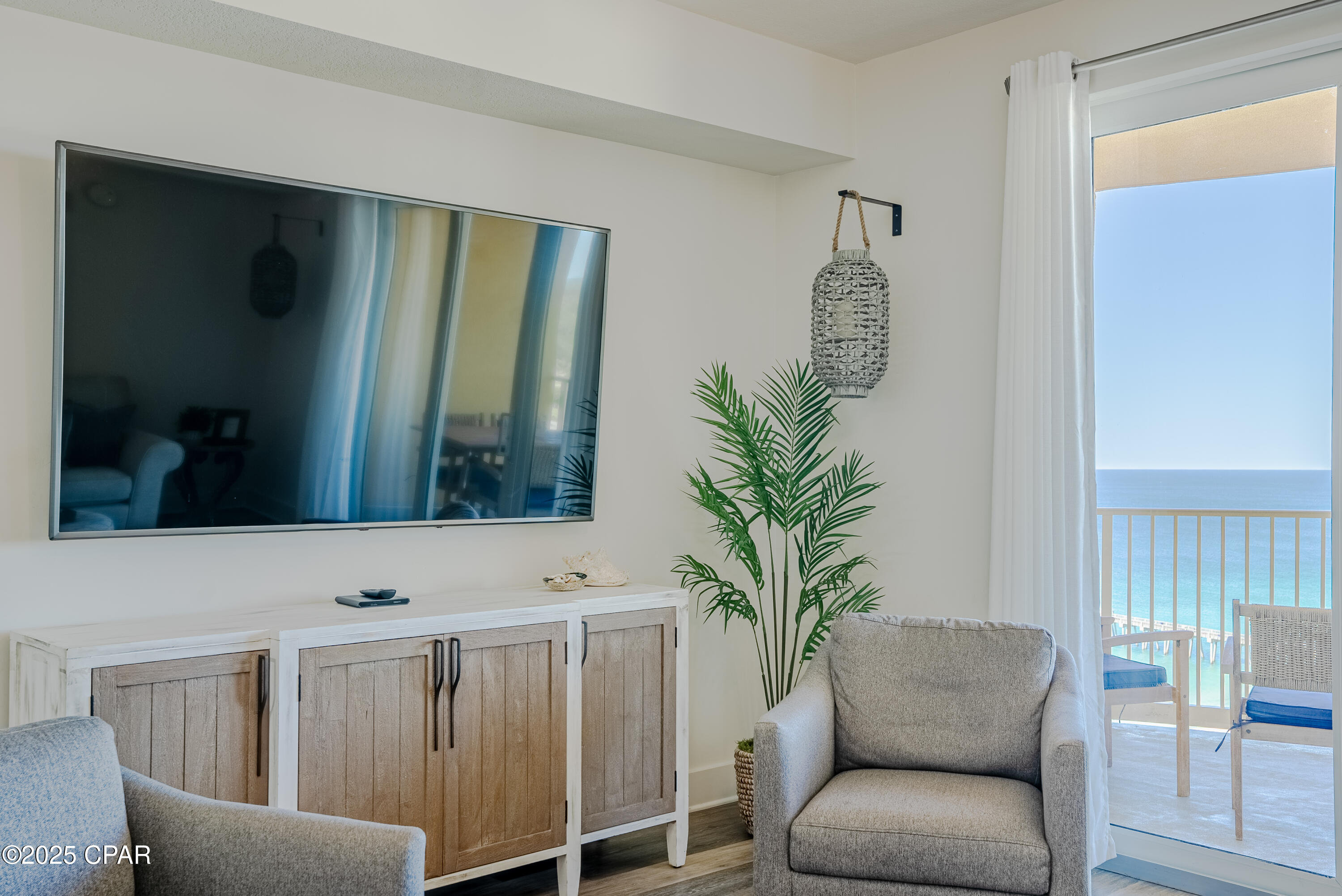 Calypso Towers III - Residential