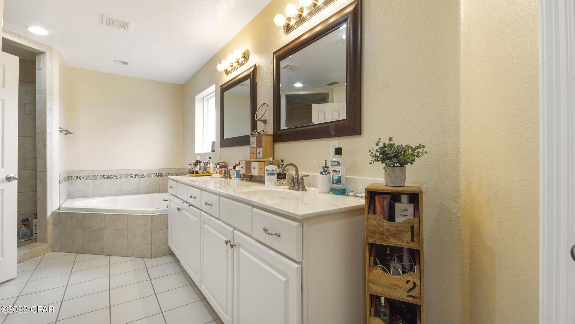 Lakeshore Landing - Residential