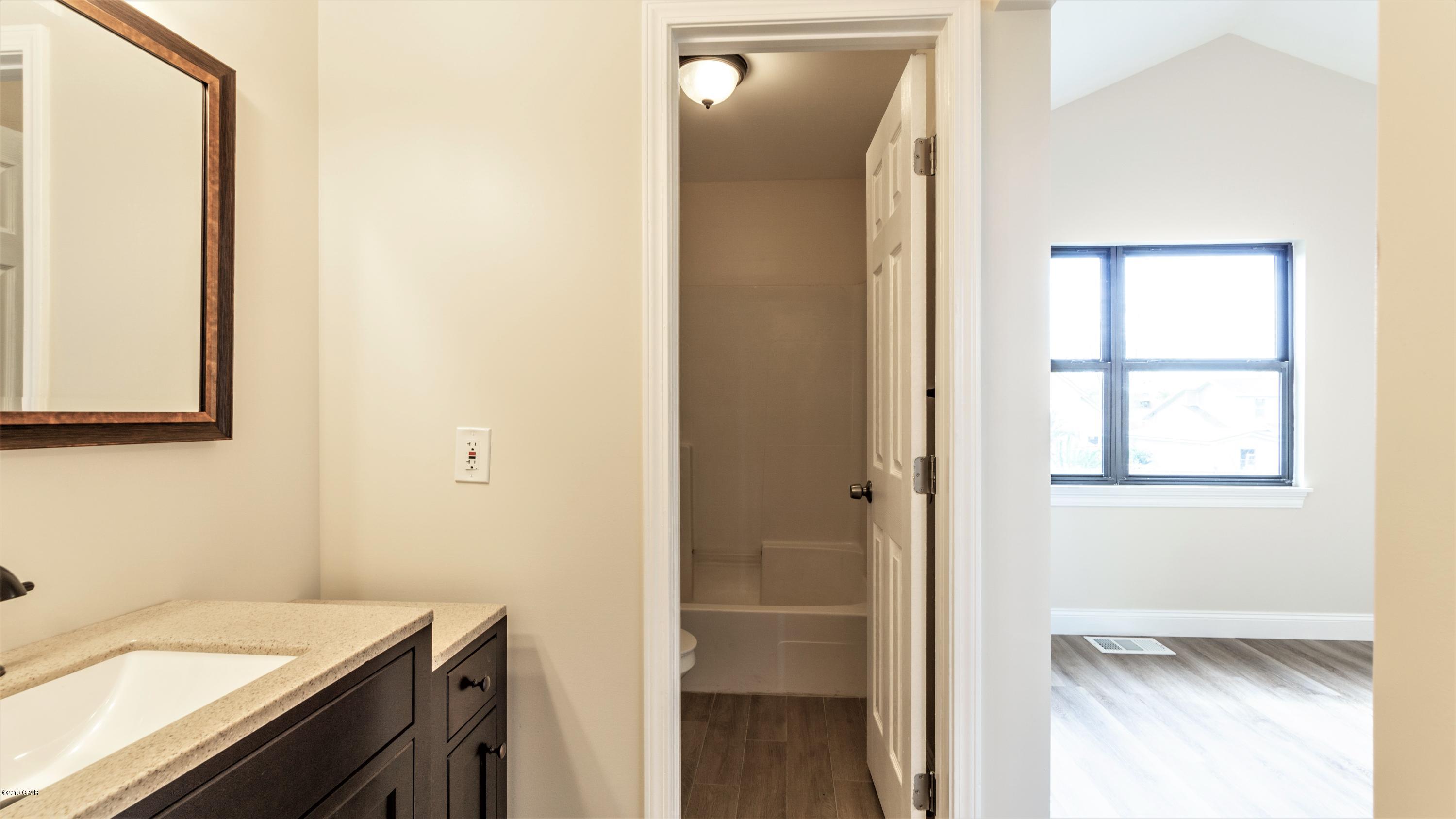 Belaire Estates U-6 - Residential