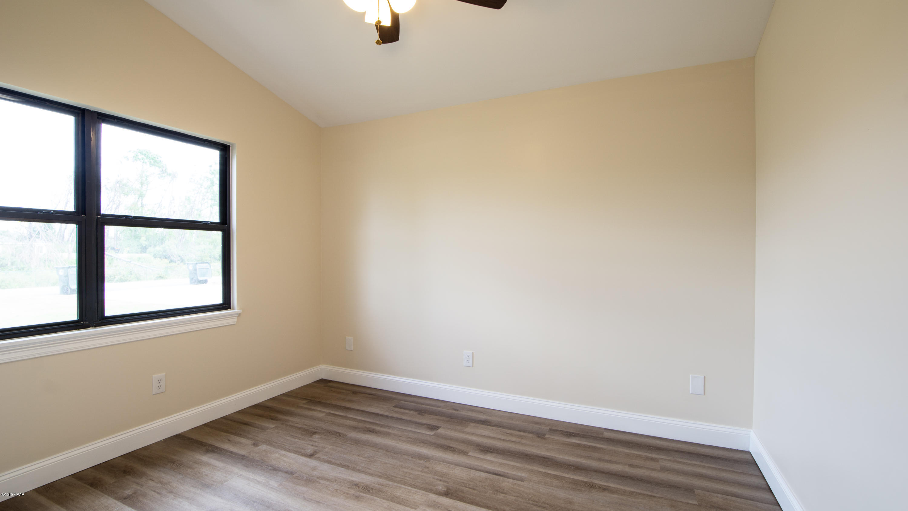 Belaire Estates U-6 - Residential