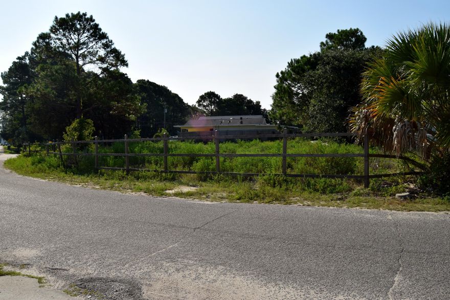 Two nice lots within walking distance to the beach. Build your dream home or a Duplex .These  lots  are centrally located  on the east end of the beach close to a  Beach Access, Public Boat launch, the State Park ,Shops and Dining.

These lots have been cleared and are ready for someone to Build a Home.