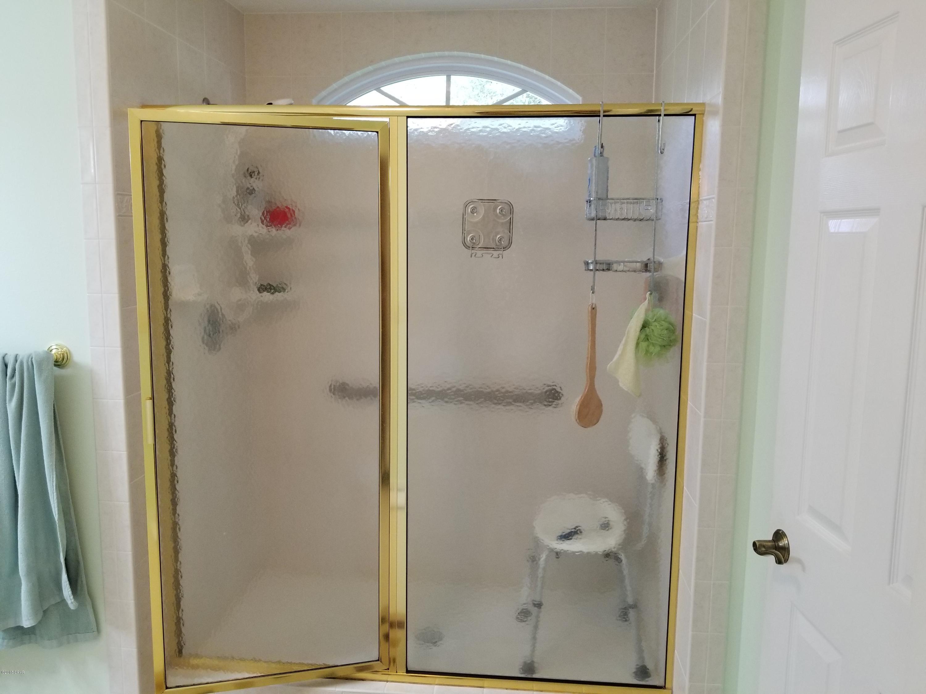 Leisure Lakes - Residential