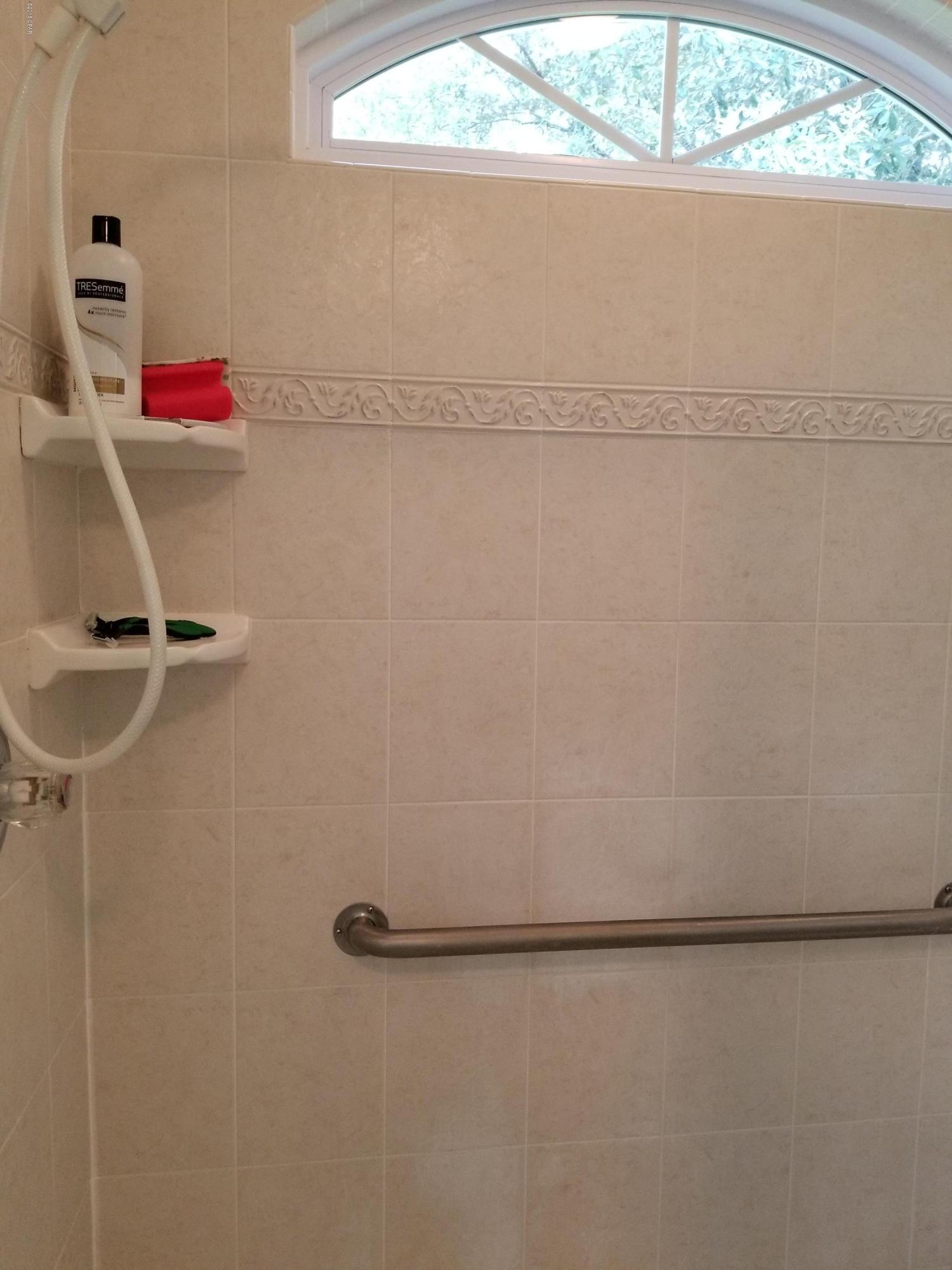 Leisure Lakes - Residential