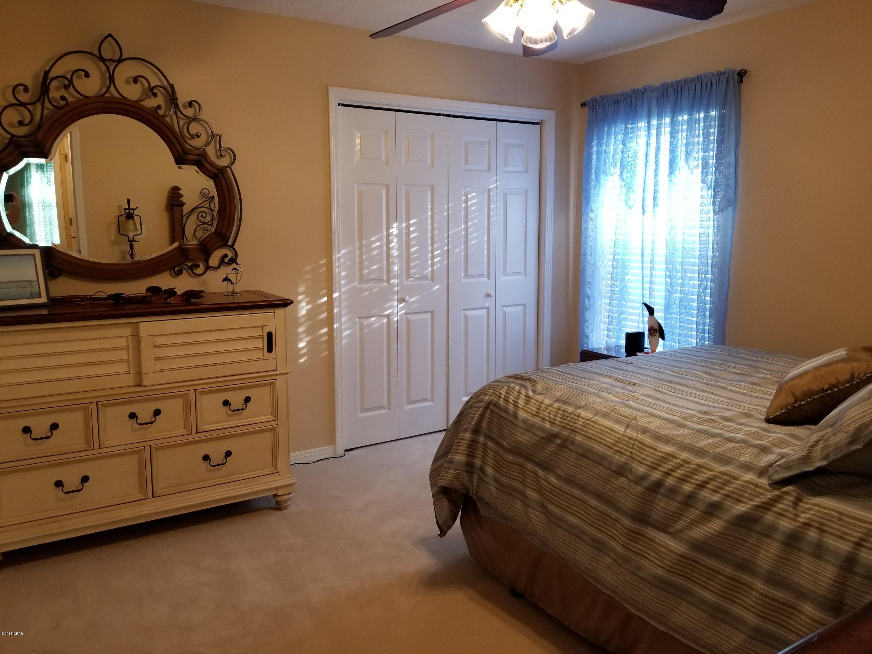 Leisure Lakes - Residential