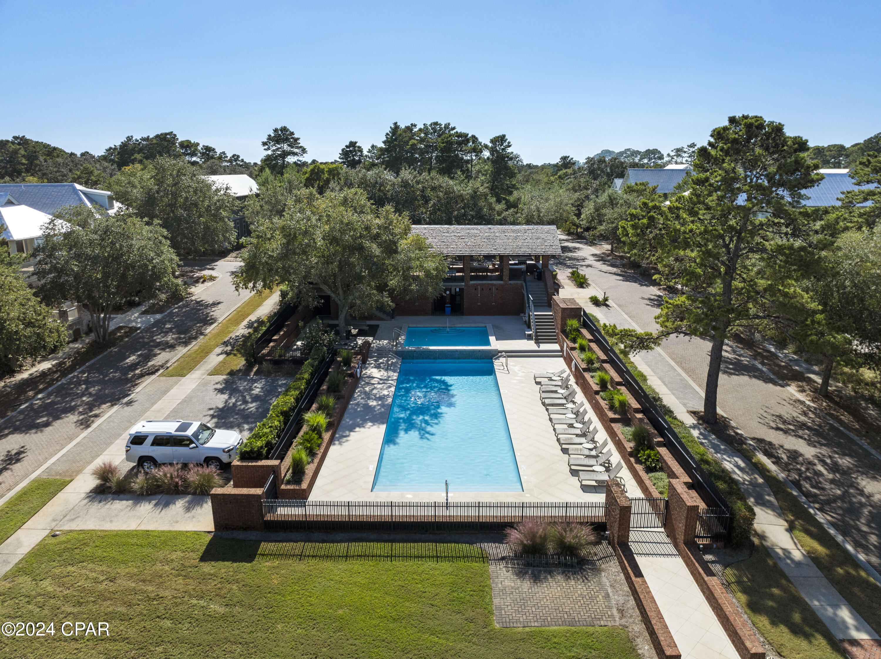 Forest Lakes - Residential