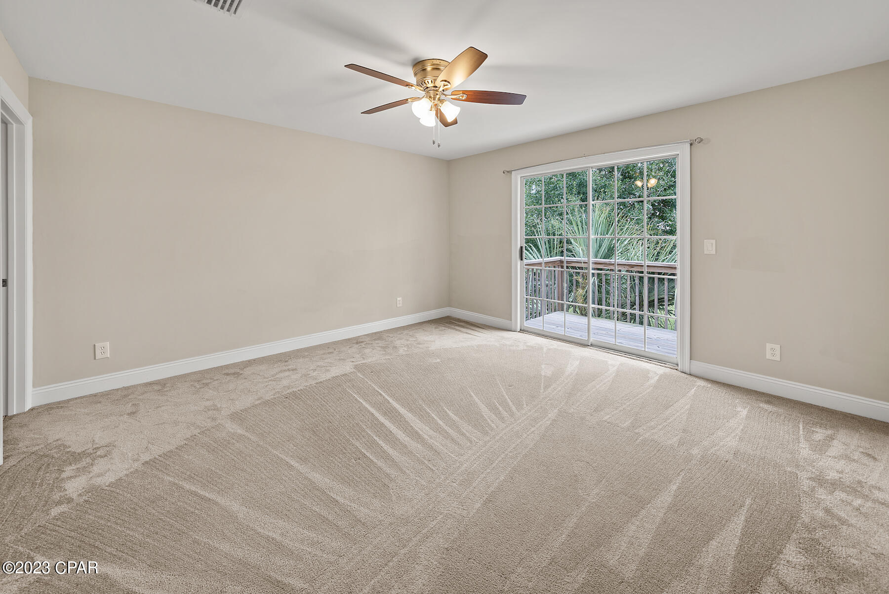 Tropical Bay - Residential