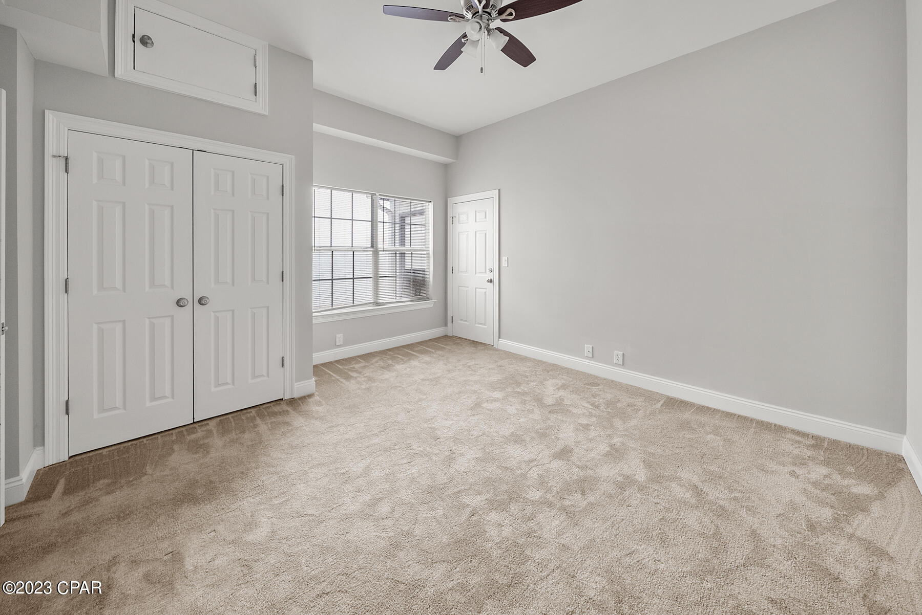 Tropical Bay - Residential