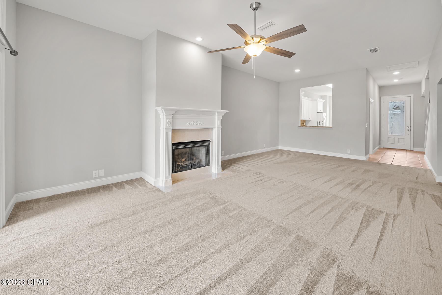 Tropical Bay - Residential