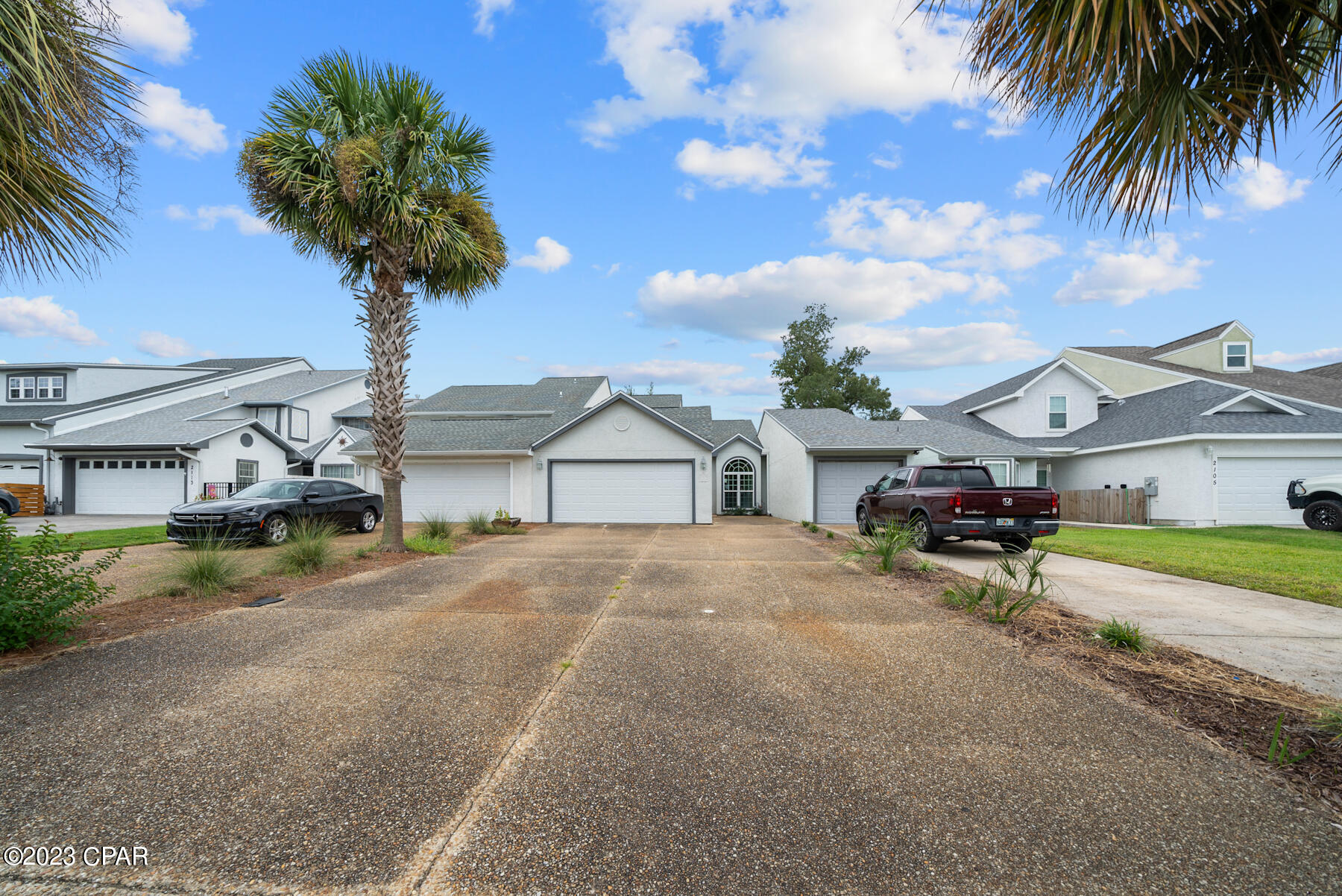 Tropical Bay - Residential