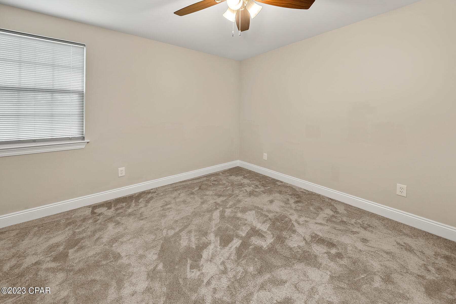 Tropical Bay - Residential