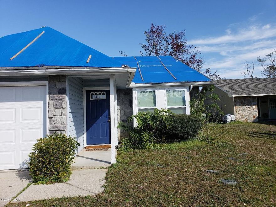 Investment opportunity!!! Being sold AS-IS

great area!!