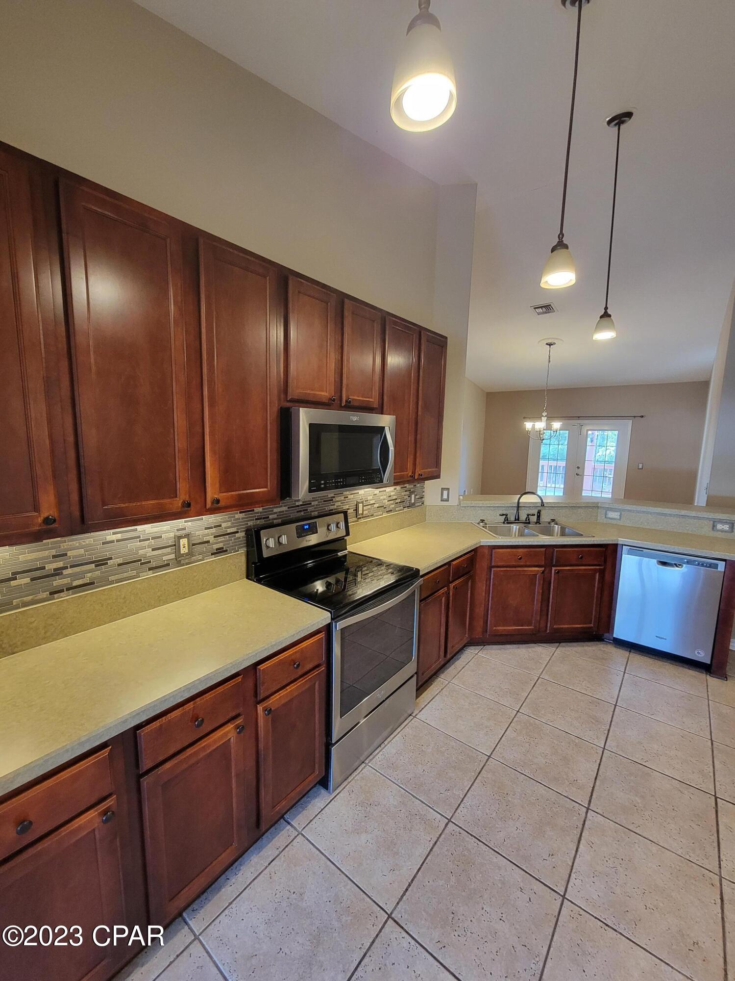 Palmetto Trace - Residential Lease