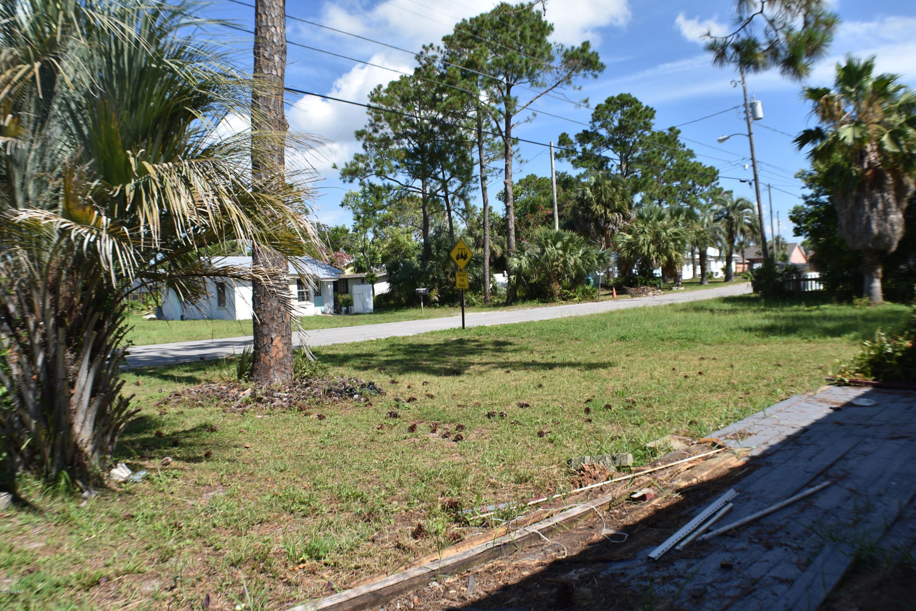 Hutchison's 1st To Bahama Bch - Land