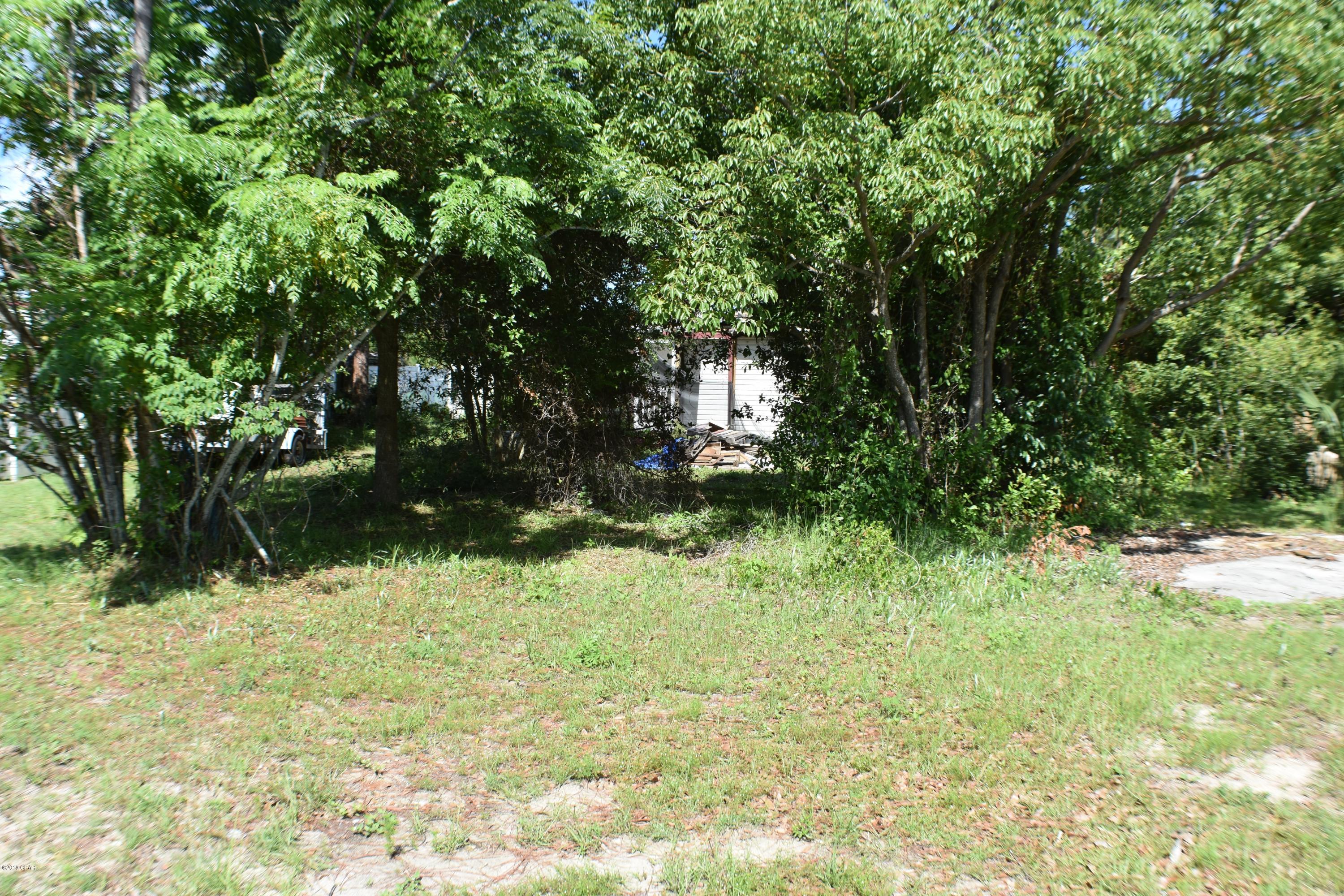 Hutchison's 1st To Bahama Bch - Land