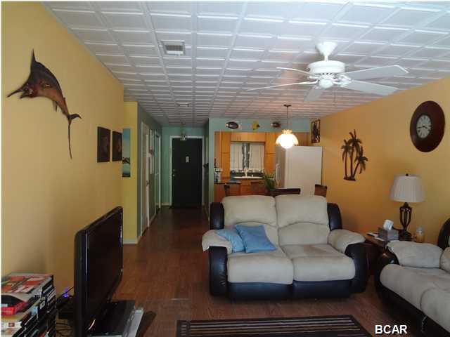 Bay Club Condo Ph 1 - Residential