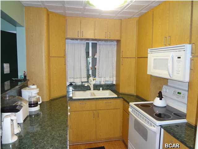 Bay Club Condo Ph 1 - Residential