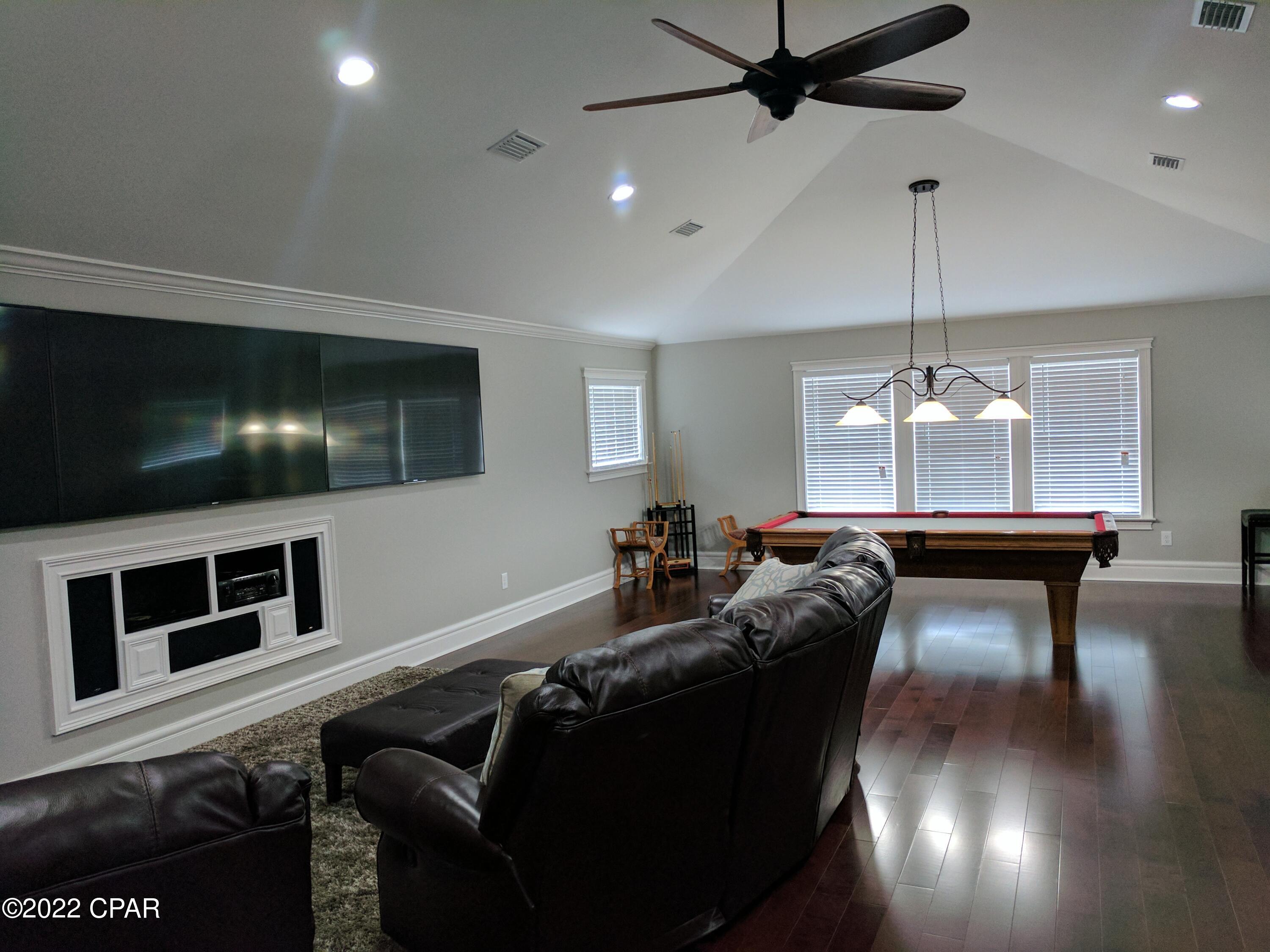 Woodlawn Unit 2 - Residential