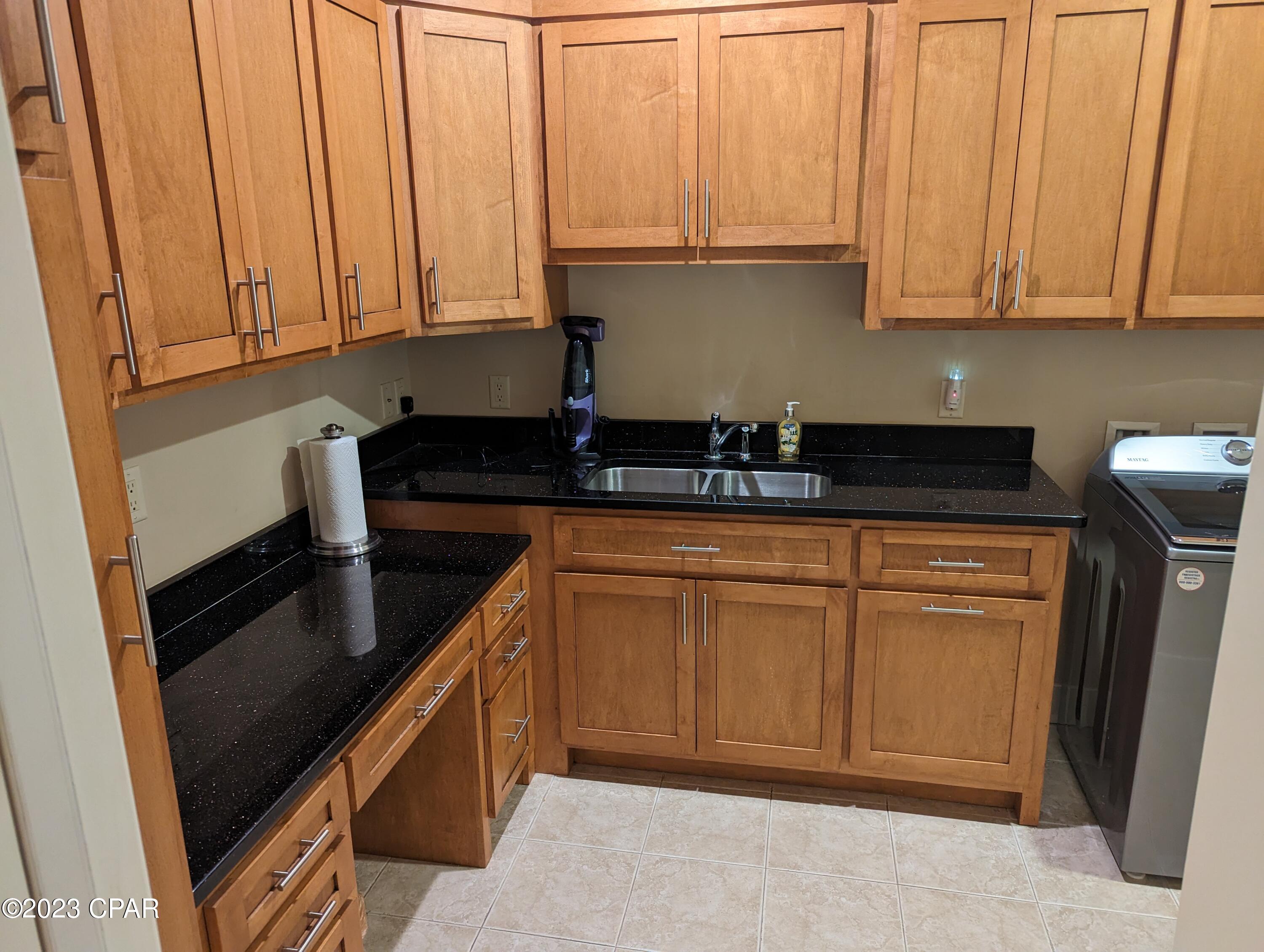 Country Club Harbour Estates - Residential Lease