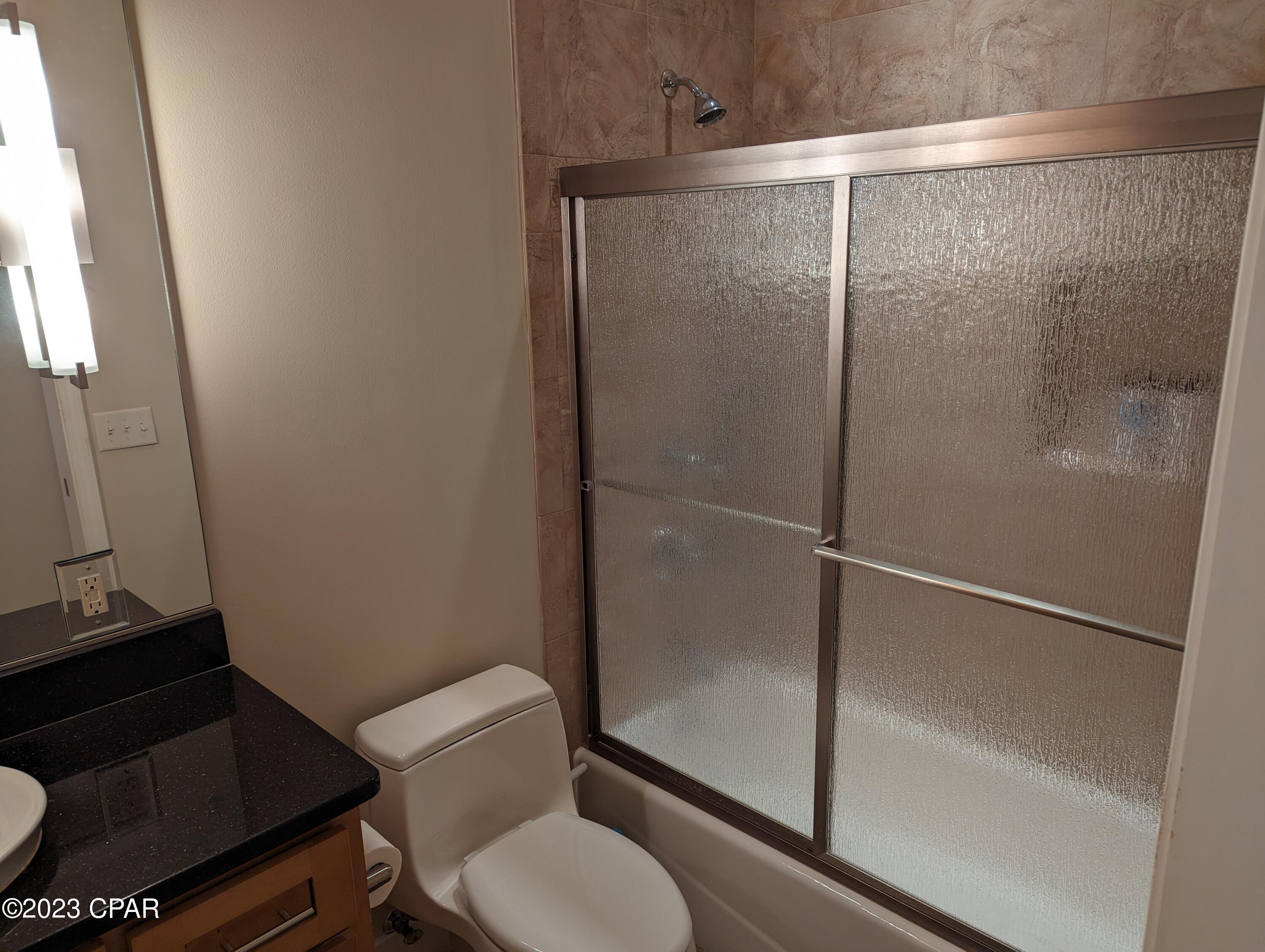 Country Club Harbour Estates - Residential Lease