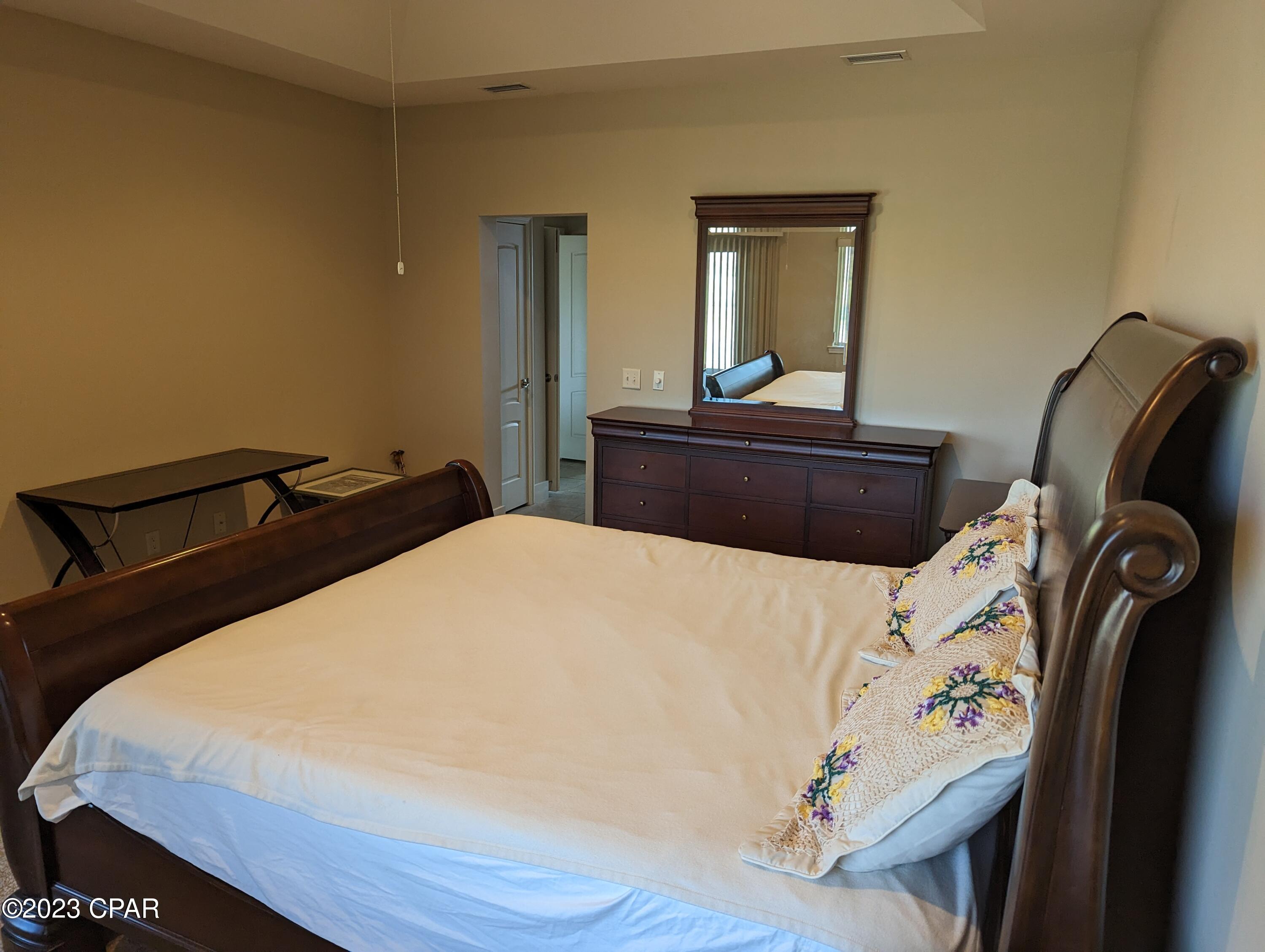 Country Club Harbour Estates - Residential Lease