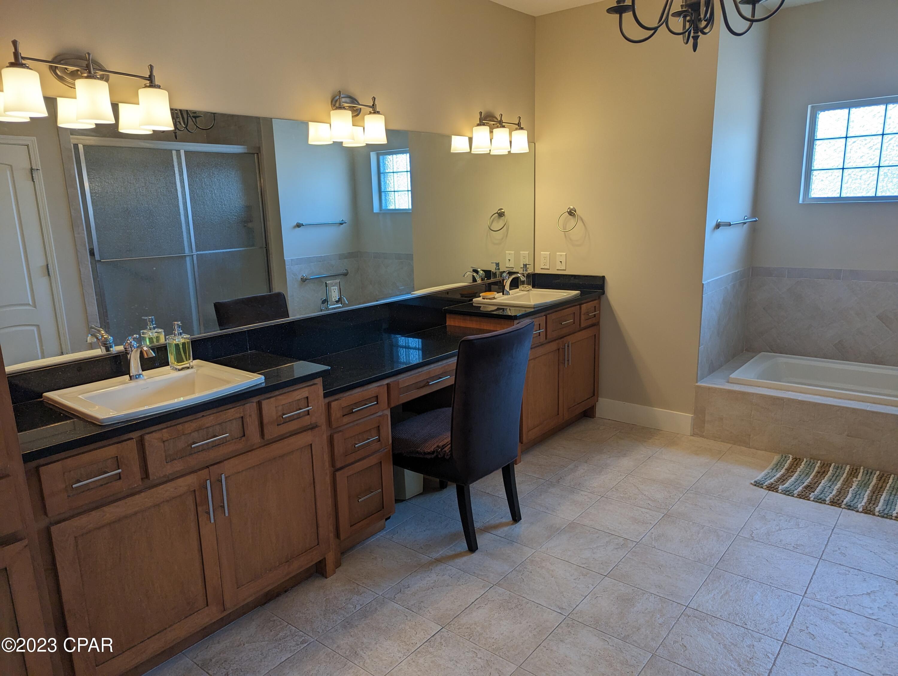 Country Club Harbour Estates - Residential Lease