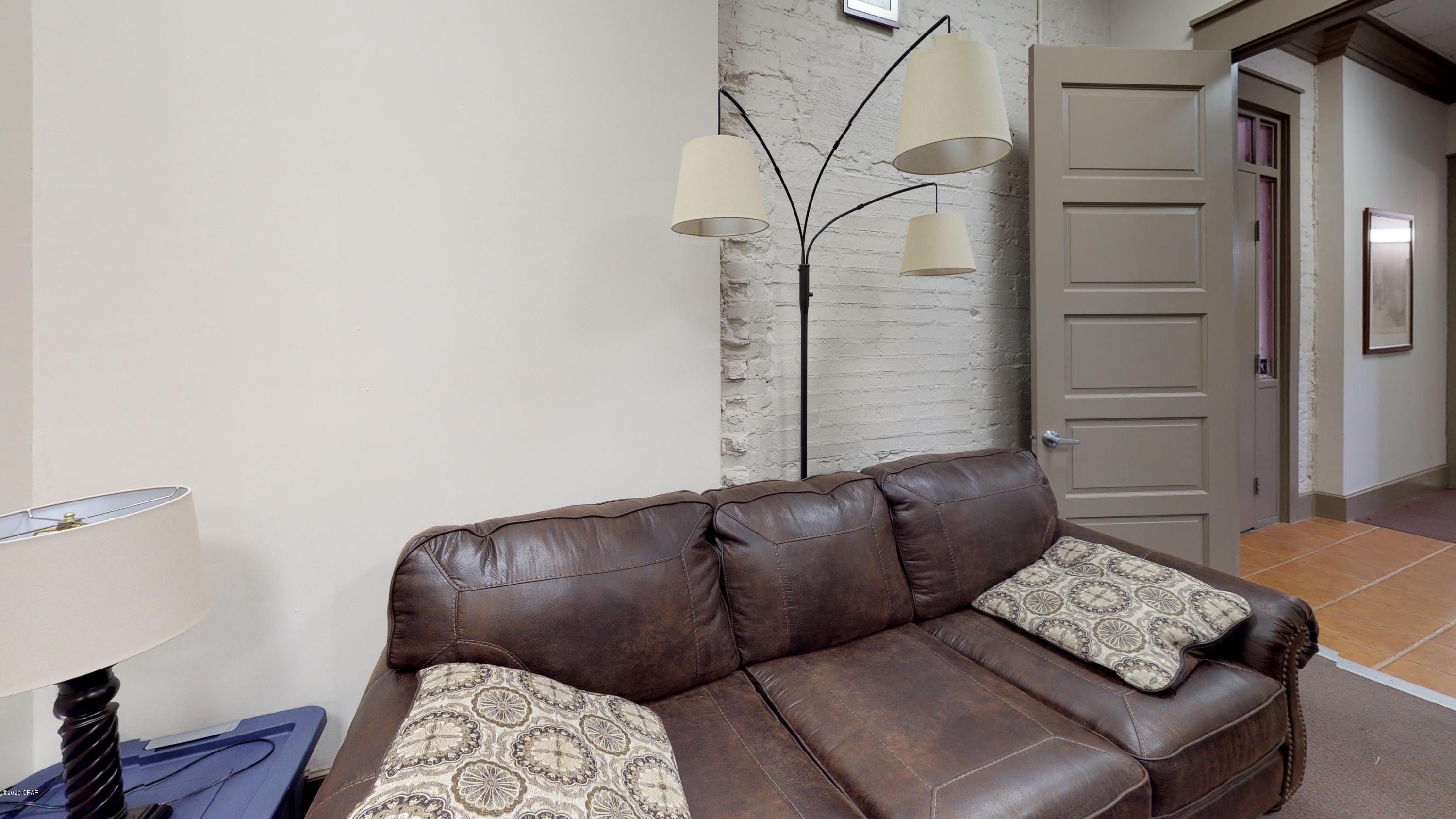 [No Recorded Subdiv] - Commercial Lease