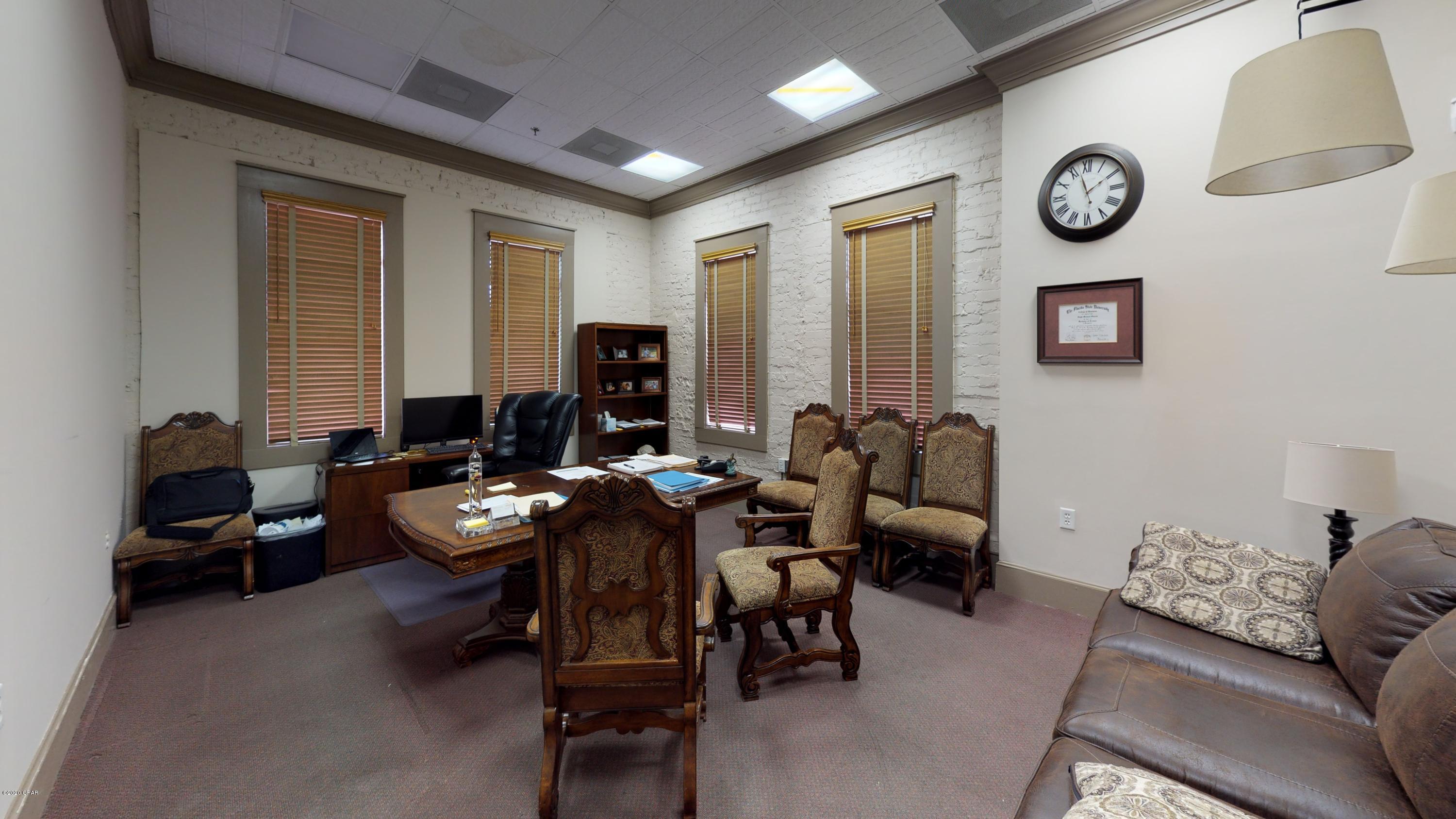 [No Recorded Subdiv] - Commercial Lease