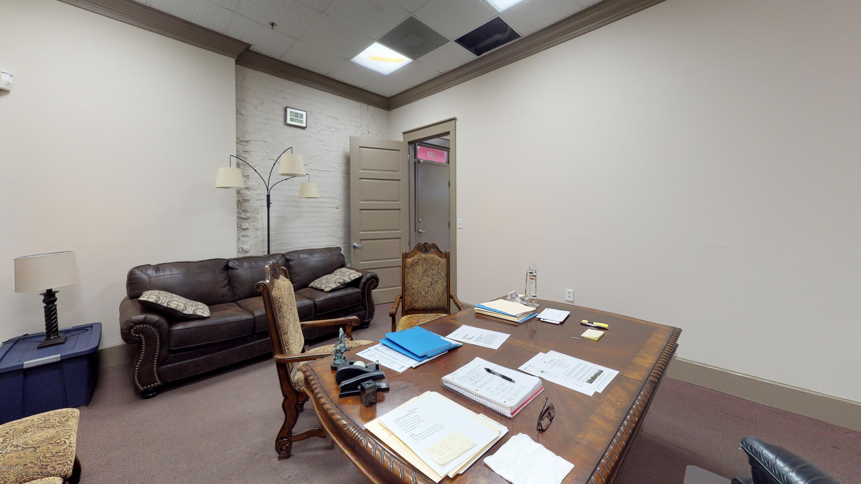 [No Recorded Subdiv] - Commercial Lease