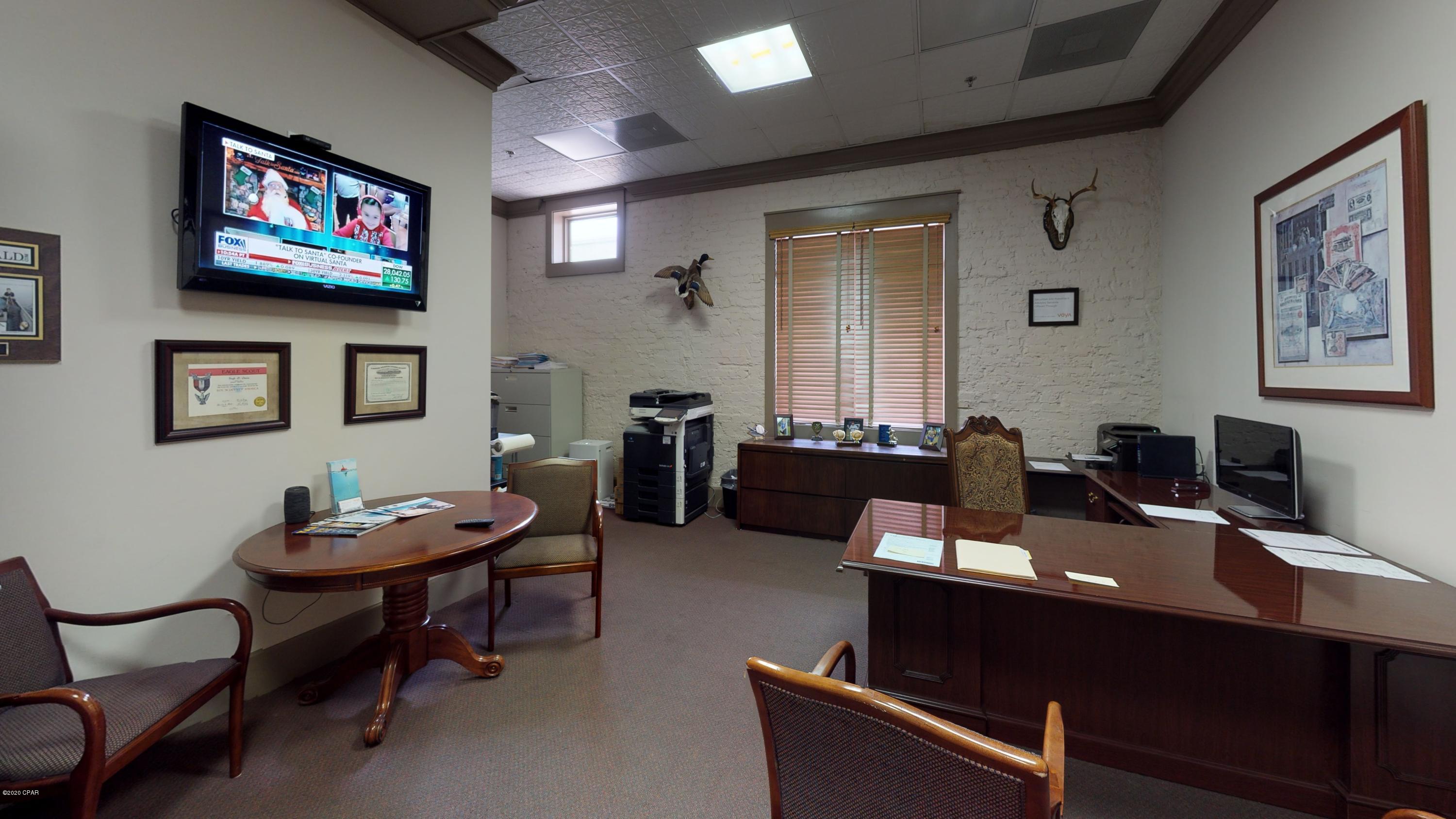 [No Recorded Subdiv] - Commercial Lease