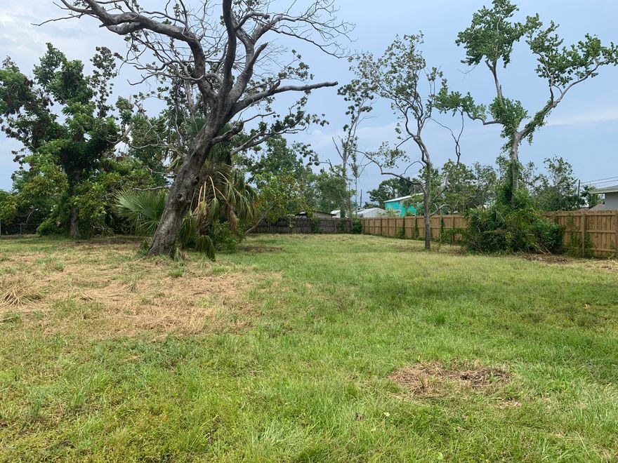 Here's a beautiful lot, cleared and ready for you to build.  This lot is .34 Acres, with lovely homes all around.  Located just 1 block from the parade route and family friendly events, enjoy all that Lynn Haven has to offer.  So don't wait, make an offer today.  Offers responded to within 24 to 48 hours.