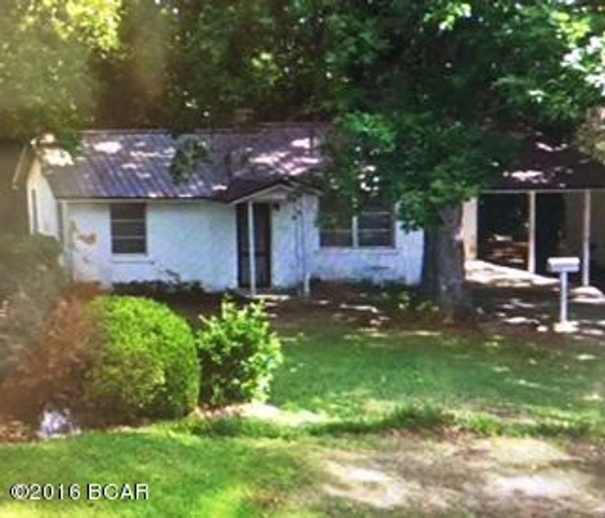 Perfect for investors or someone new just starting out! Right in town and just blocks from Chipola College.